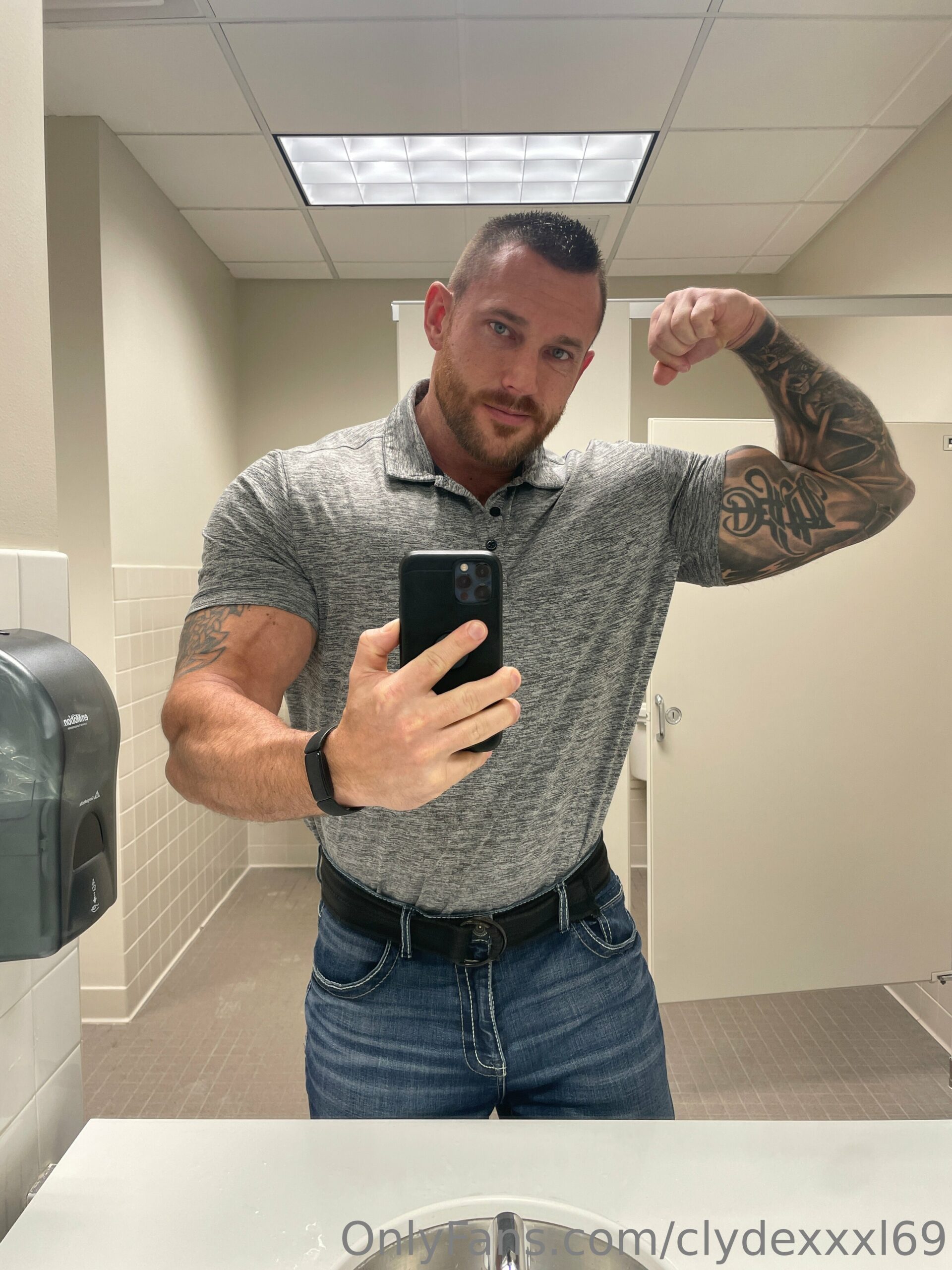 Empowered jerking off daddy clydexxxl69 l e a k e d