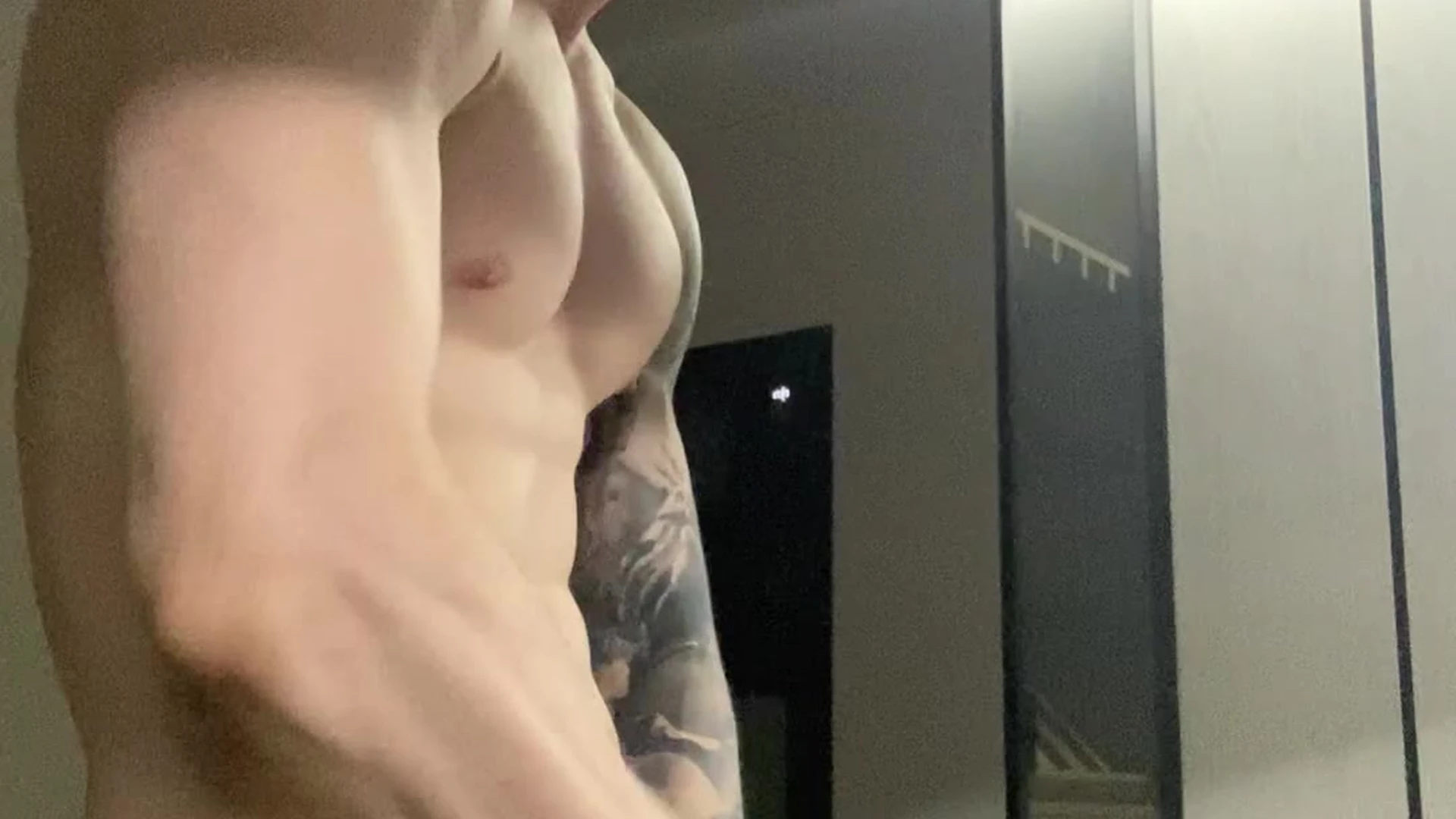 hottie pleasuring himself український гей max_barz onlyfans