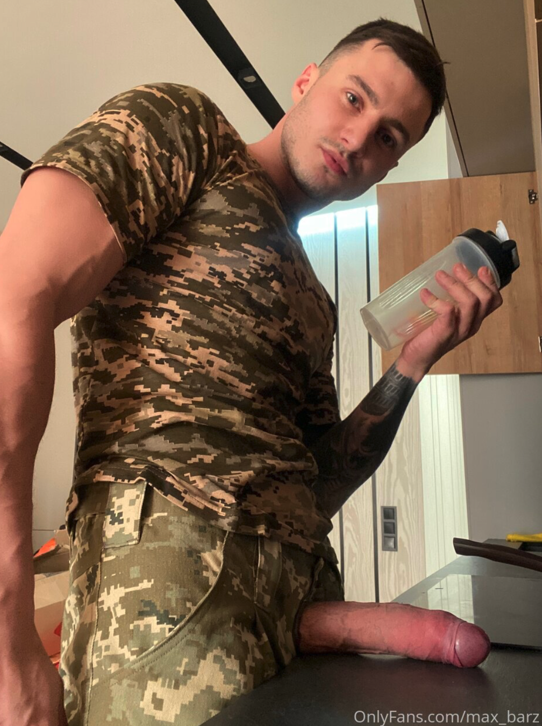 гей онлифанс max_barz of FullVID