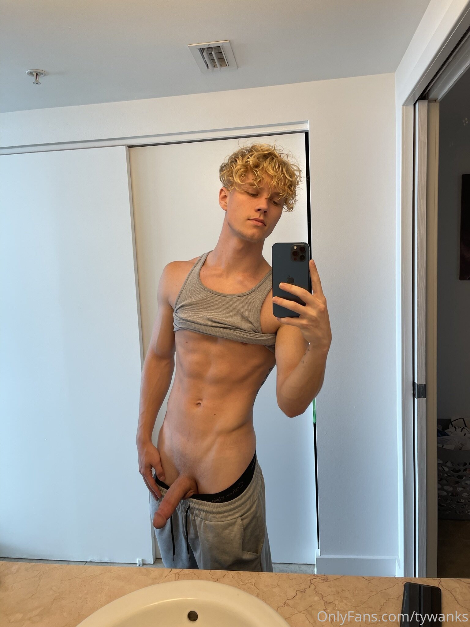 jock Tyler Pauley leaks OF