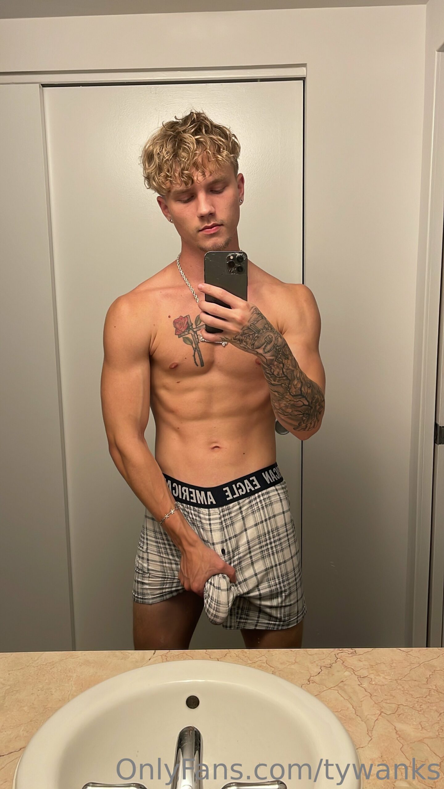 fuckboy twinkish Tyler Pauley onlyfans  Sensational