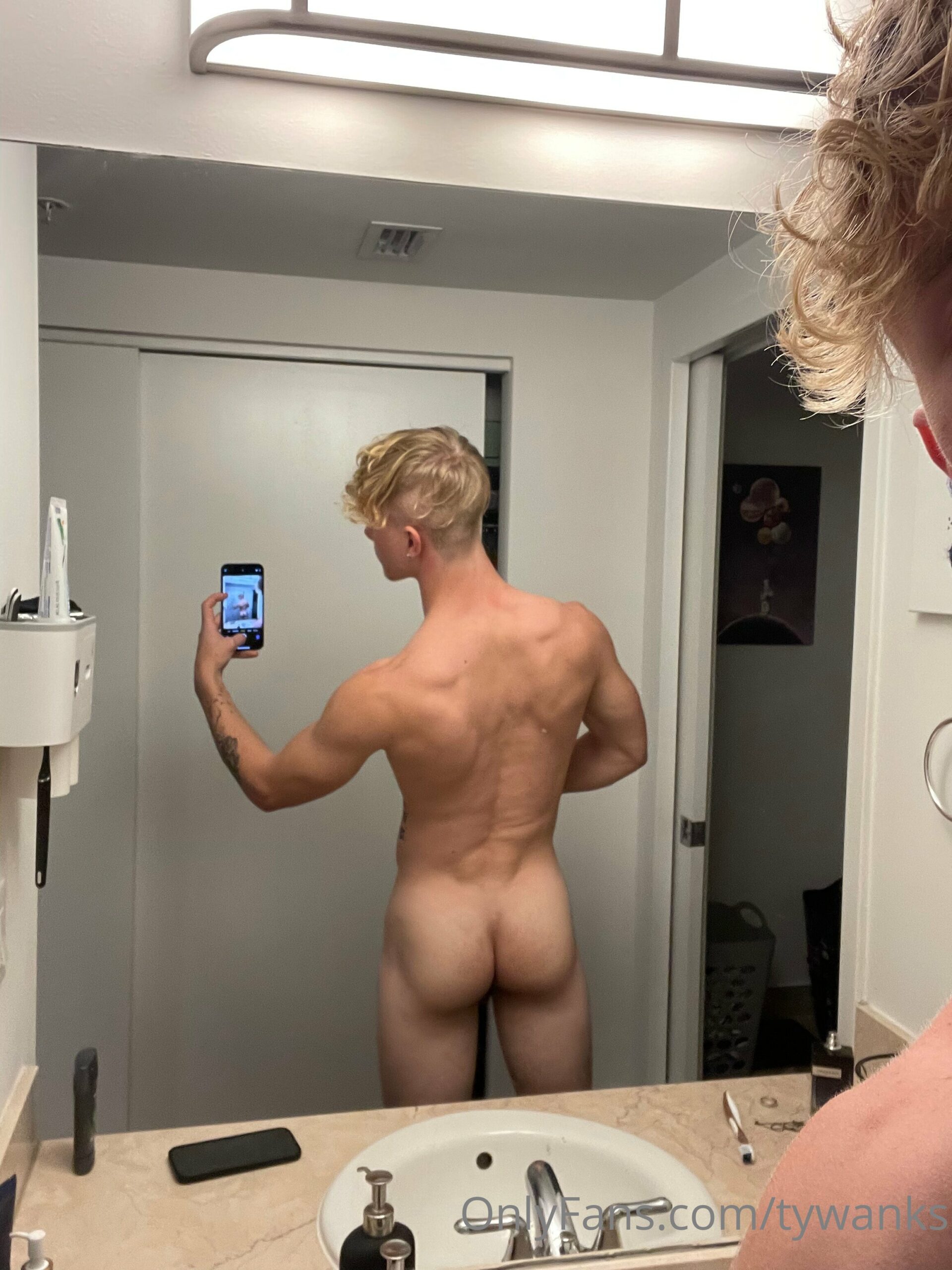 manwhore playing with himself sensual tywanks male thot