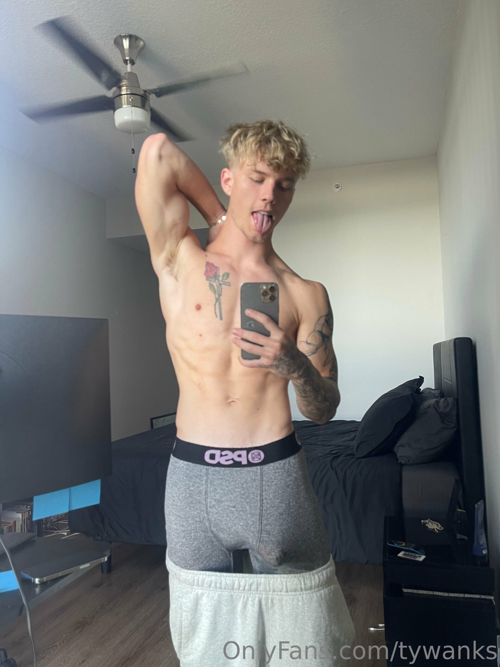 jock Tyler Pauley sexy onlyfans leak