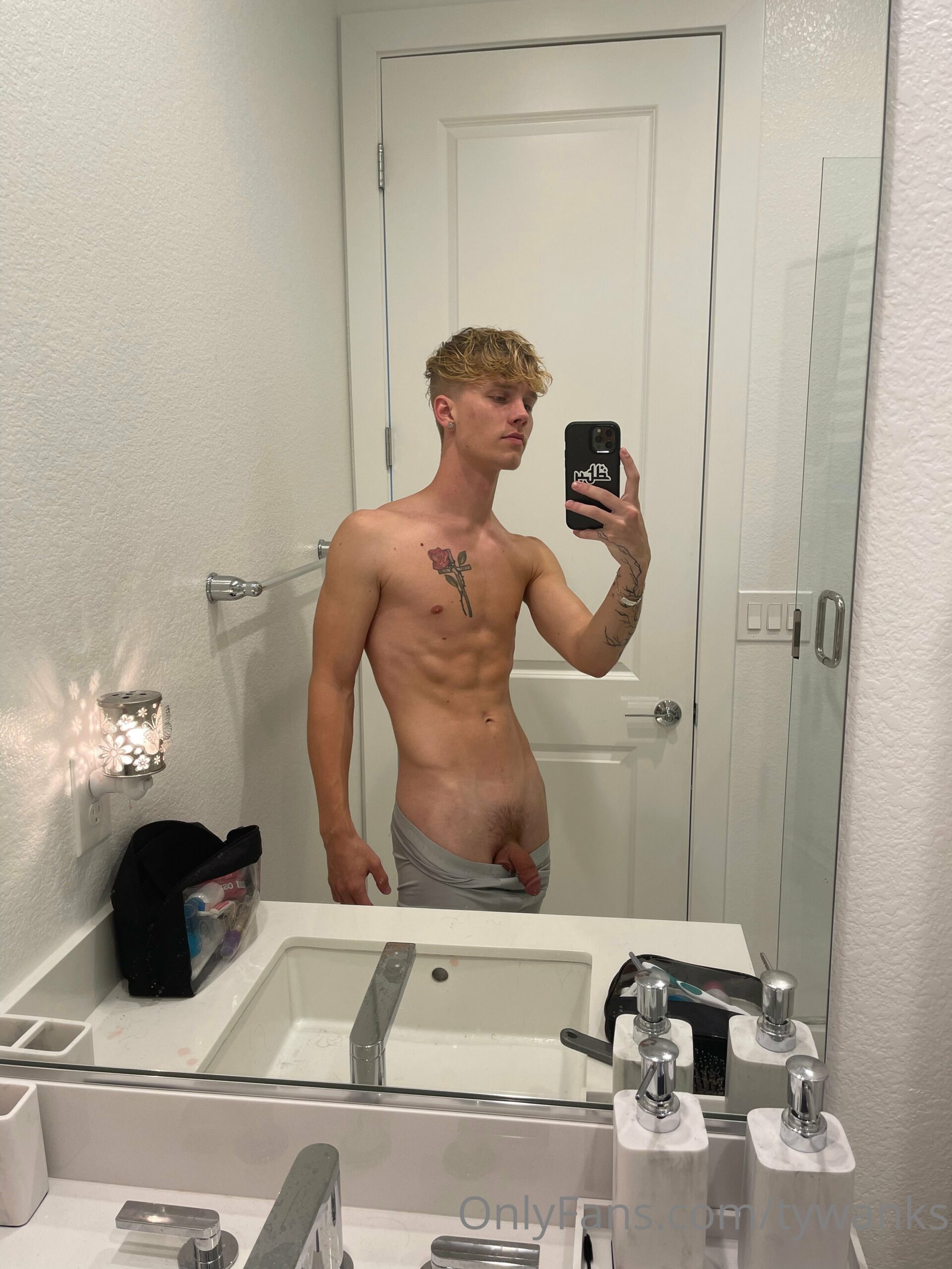 Epic jock tywanks nude onlyfans