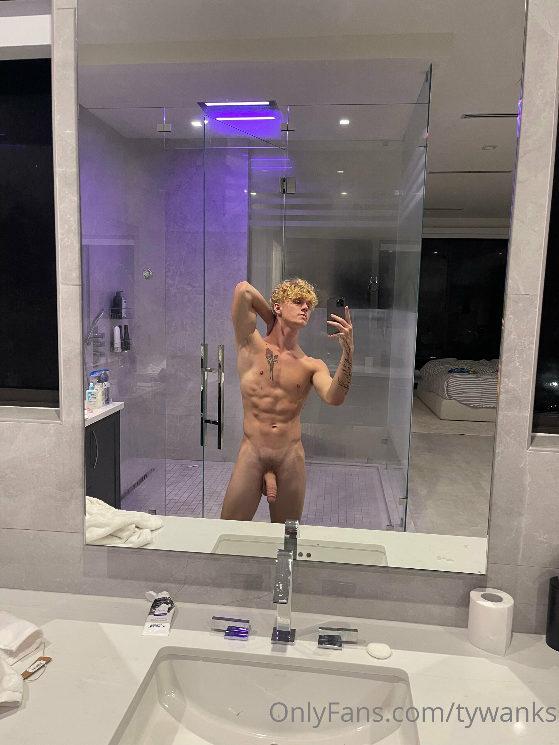 Assertive jerking off sensual Tyler Pauley porn