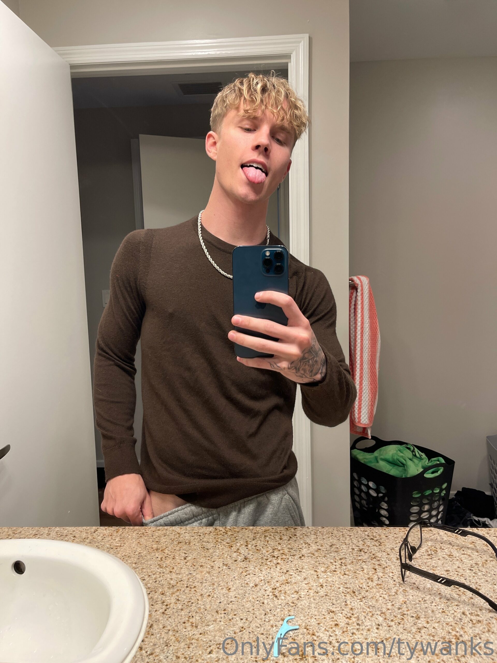 sensual troytempts porn