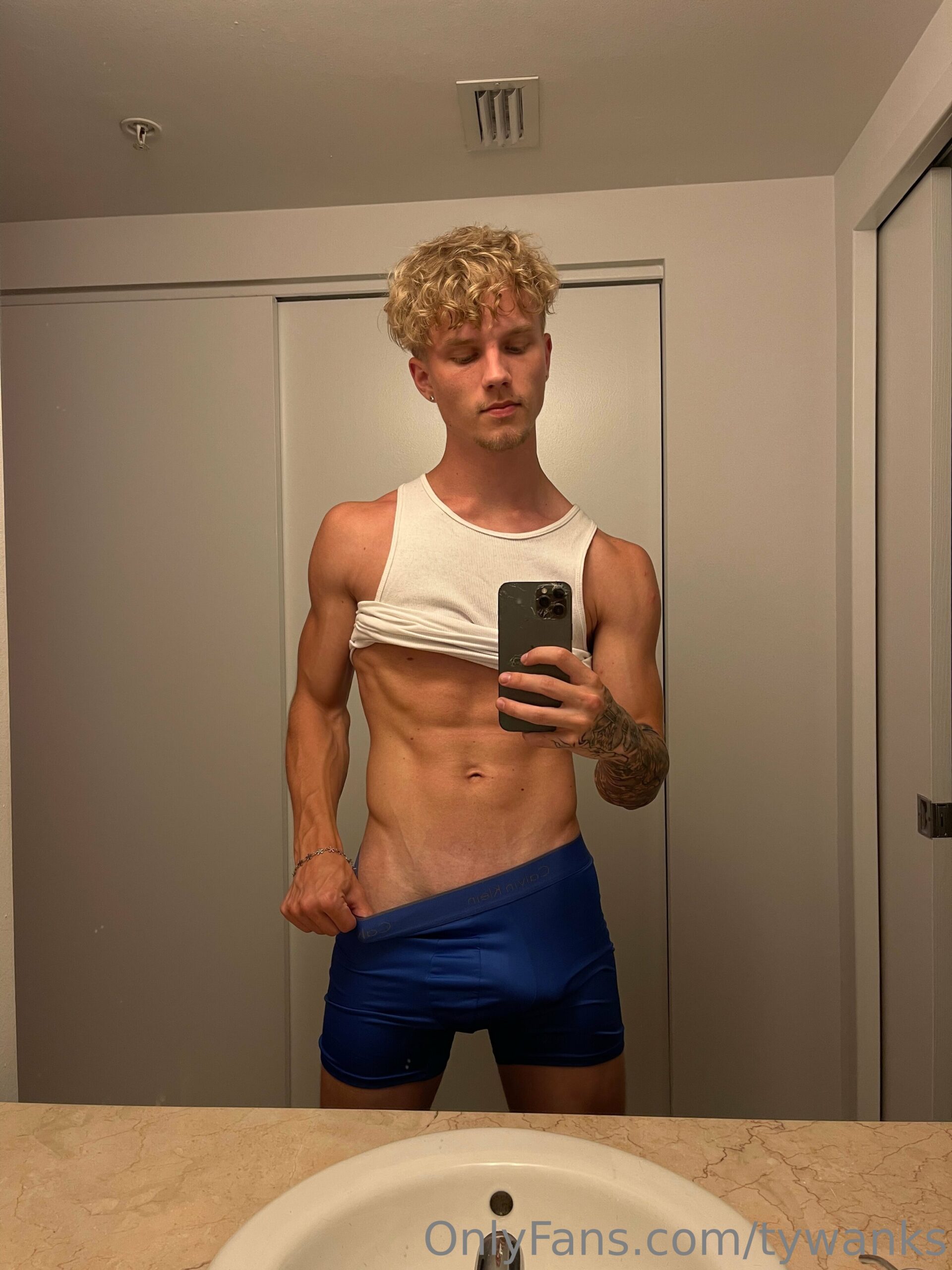 Exposed sexy hoe sensual tywanks onlyfan EXPOSED