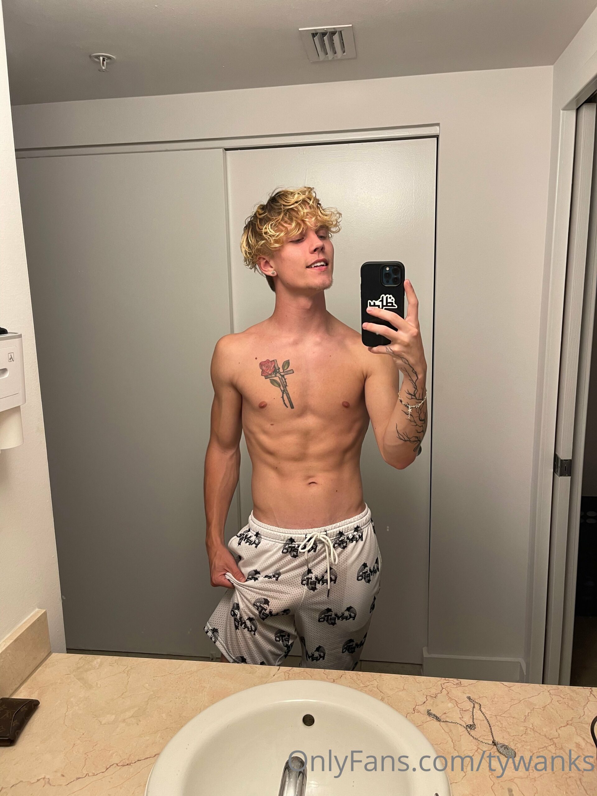 Affable  twinkish Tyler Pauley leaked pic Full Movie Exposed