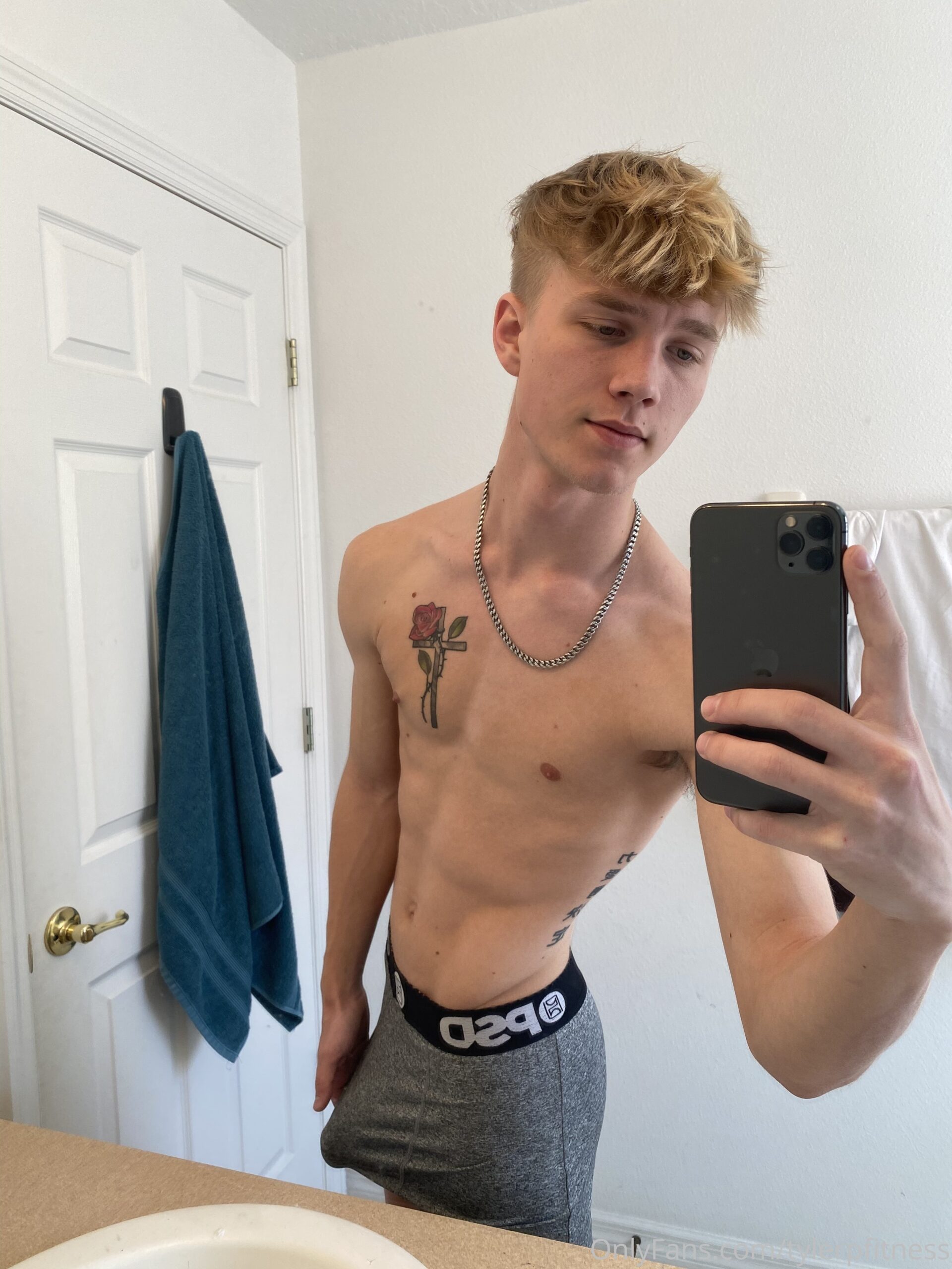 sexy playing with himself nasty troytempts nude