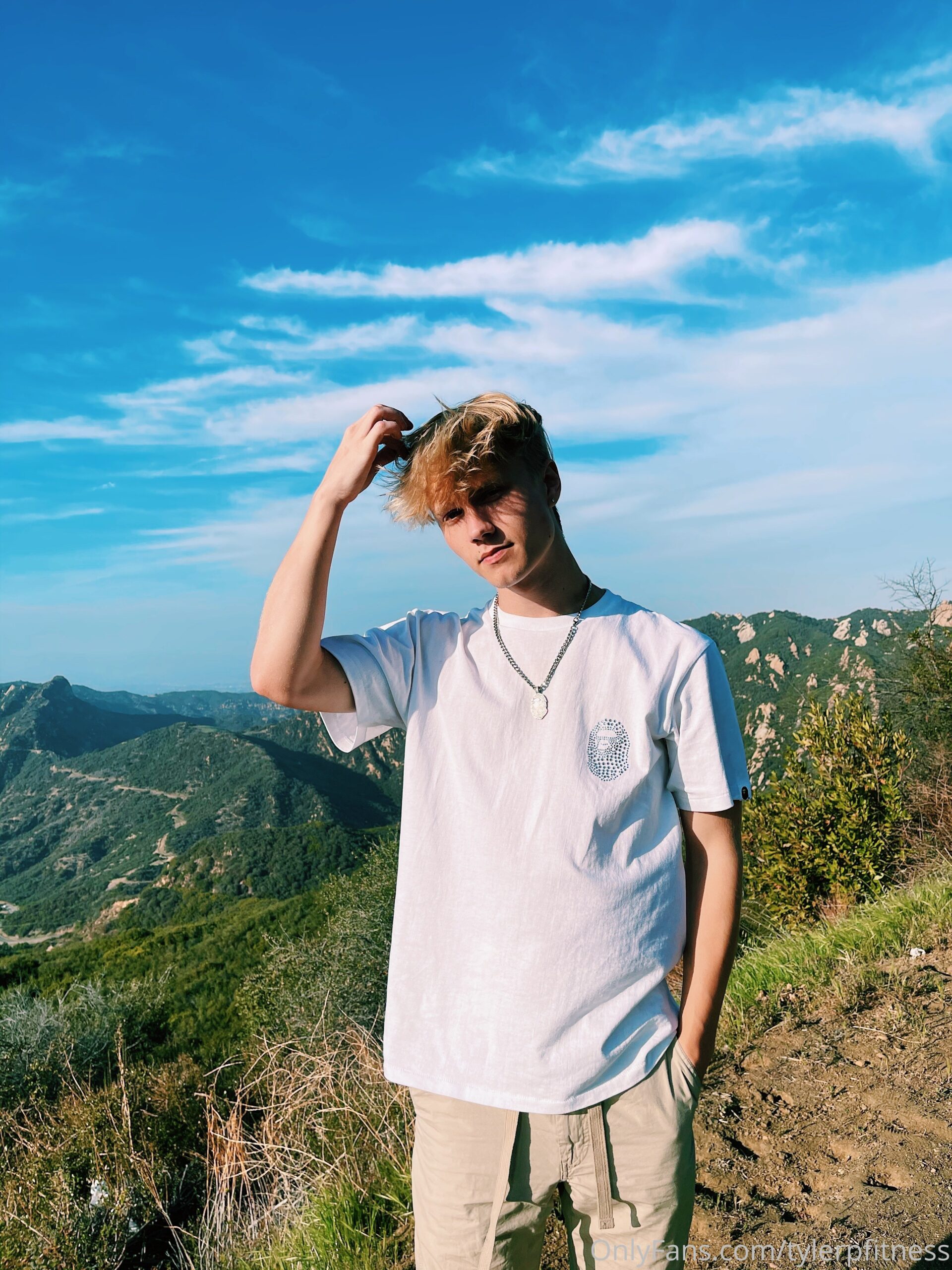 Sensational twinkish Tyler Pauley Fansly leaks