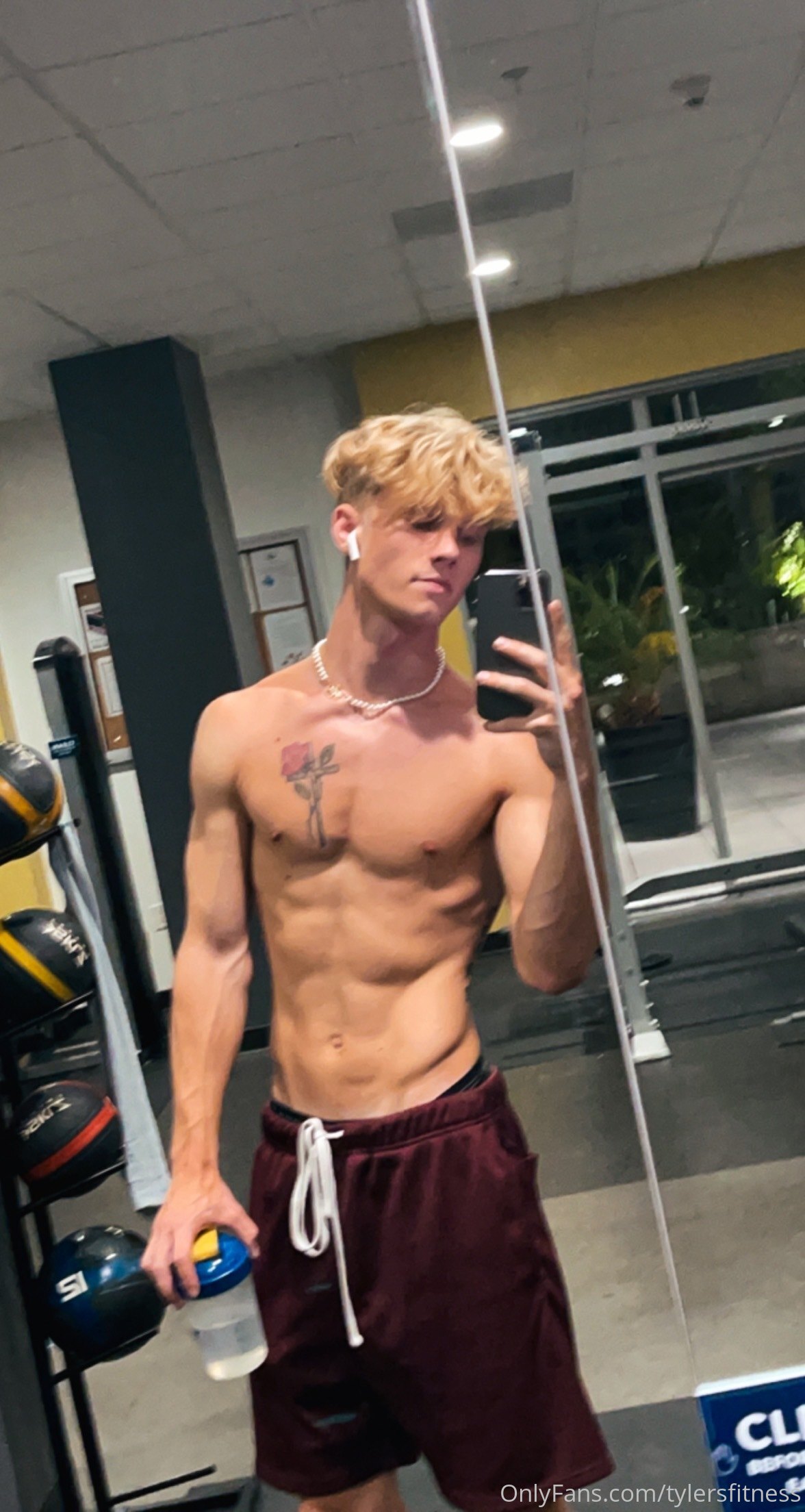 sensual Tyler Pauley Nude Leaked