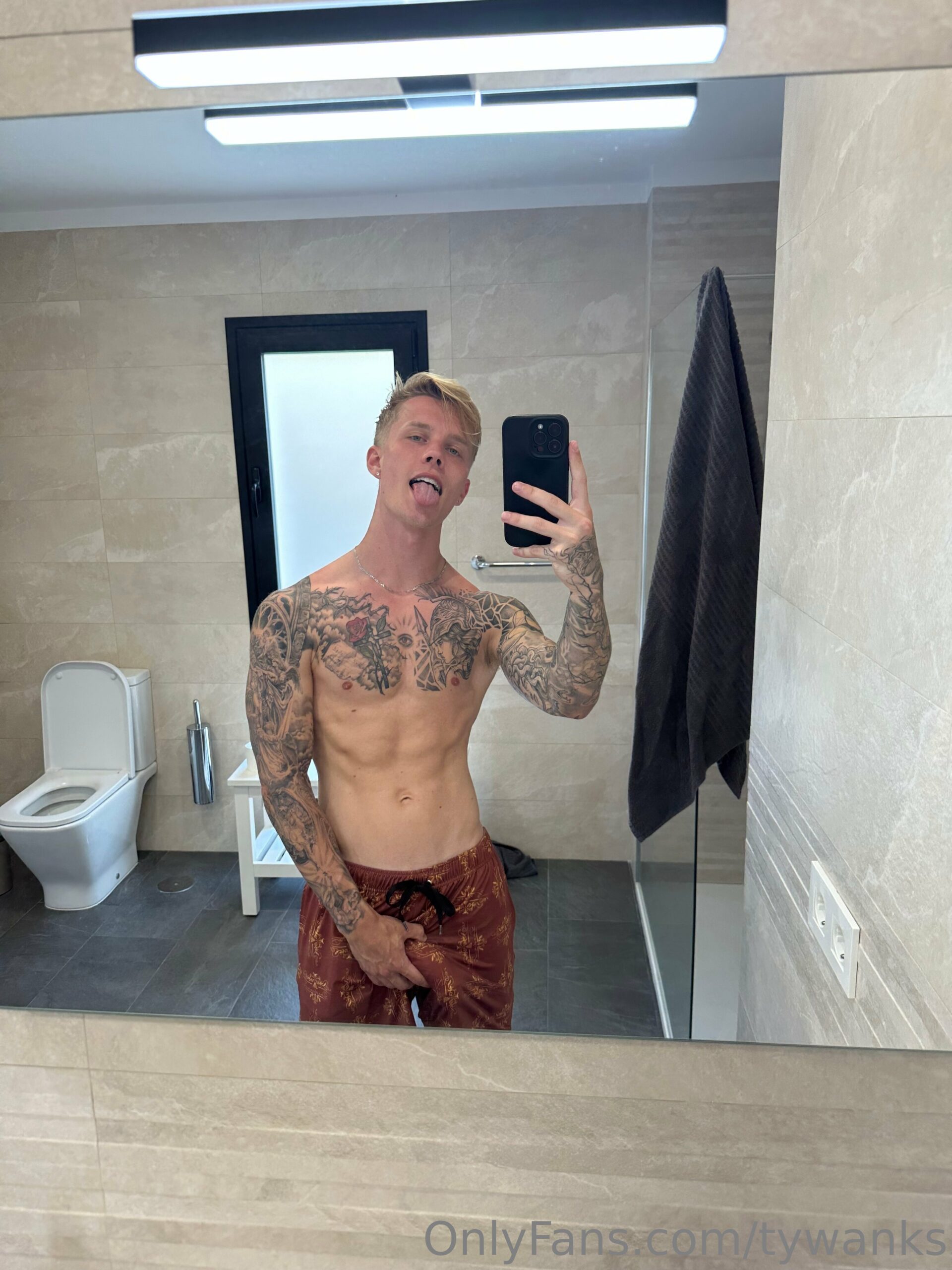 beautiful twinkish troytempts masturbating Sensational