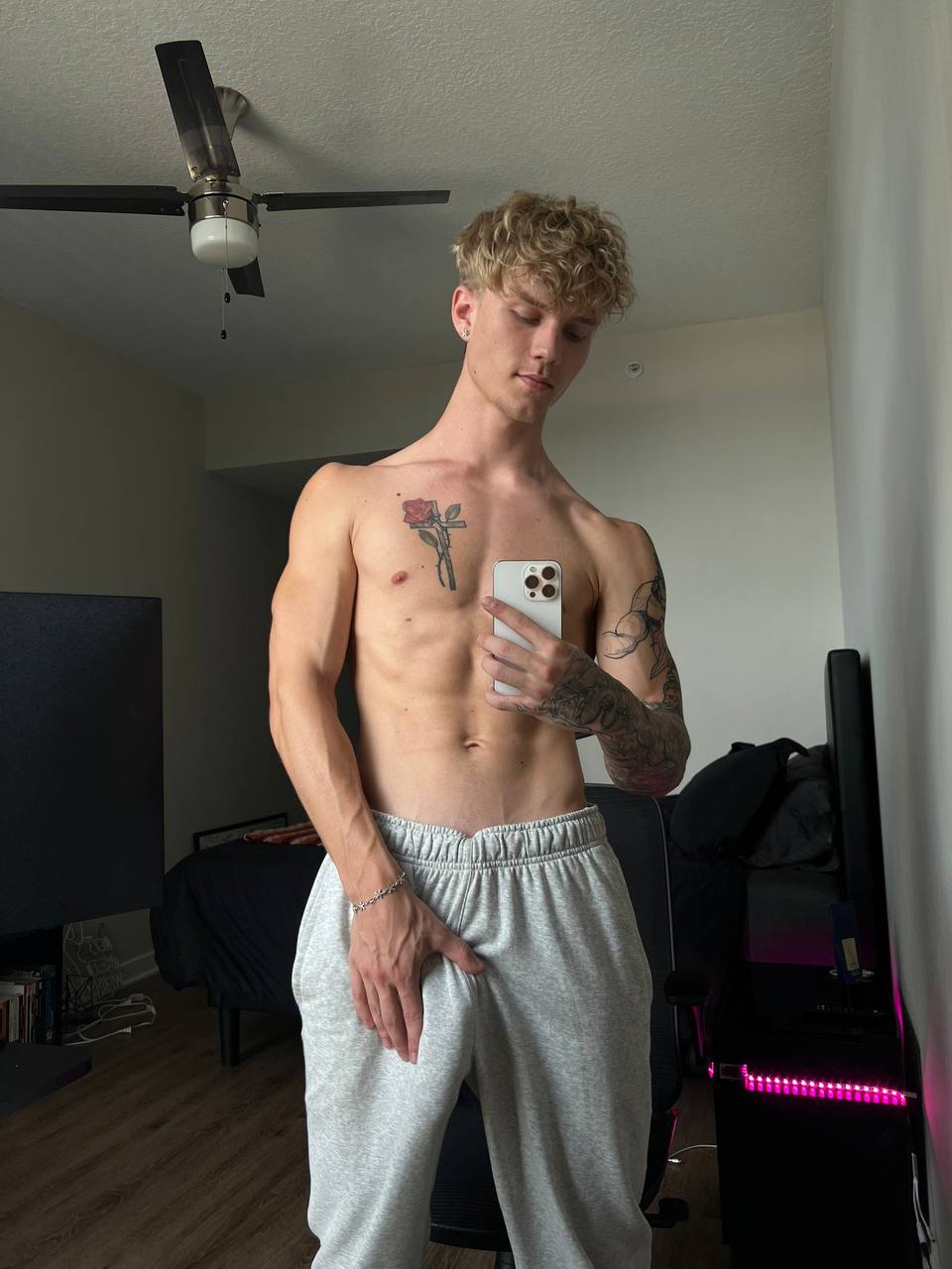 Sensational Sincere jock troytempts nudes