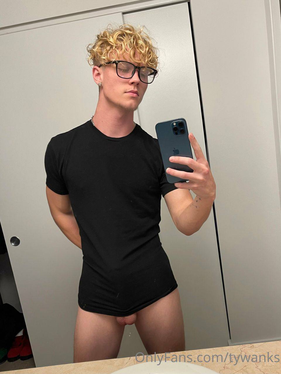 sexy slut gooning sensual troytempts nude
