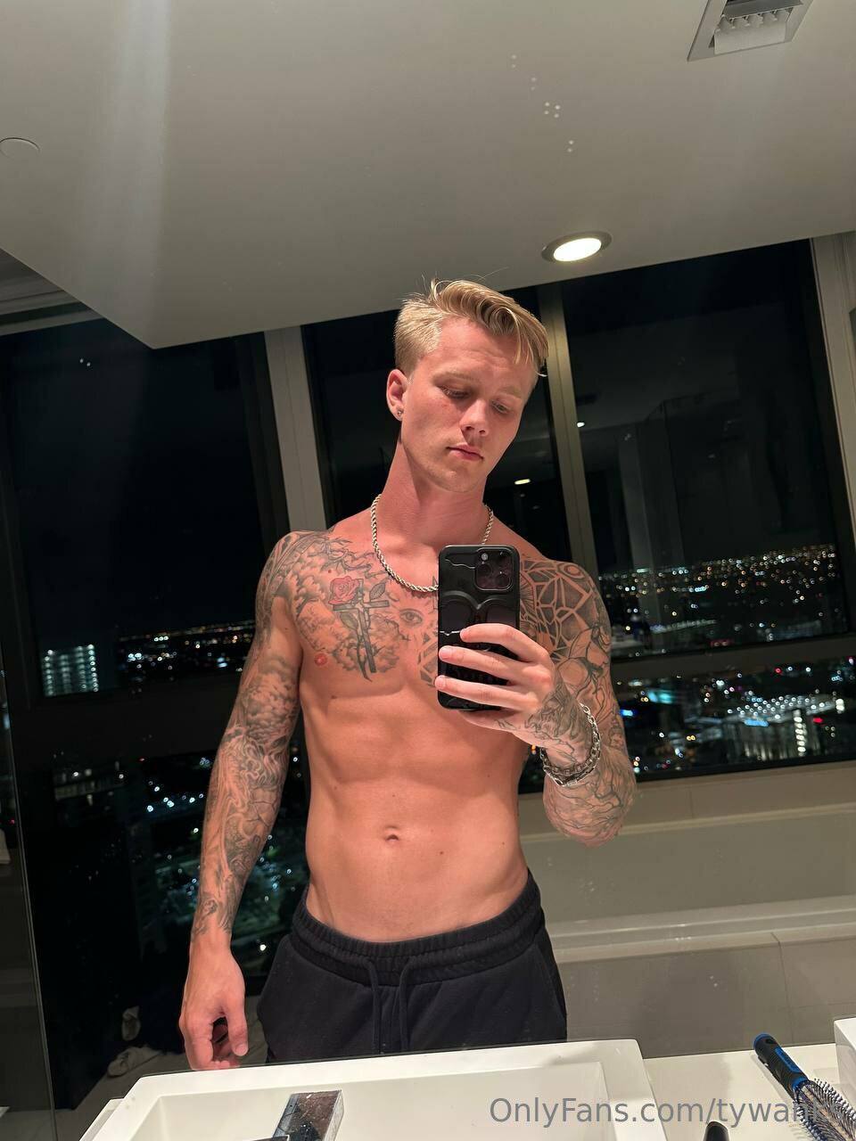 hot jock Tyler Pauley leaked dick pic Epic
