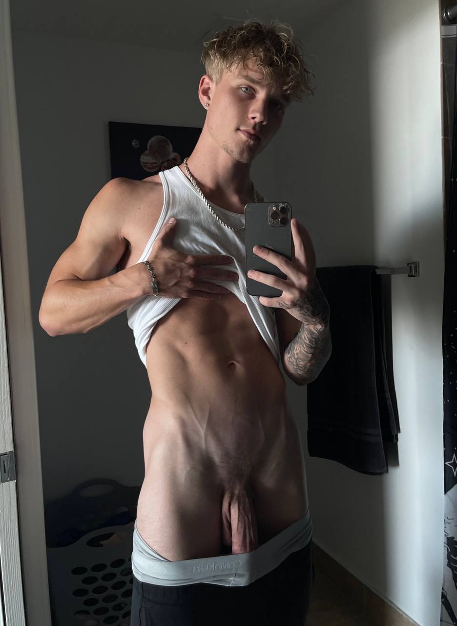 Captivating  gooning jock Tyler Pauley of