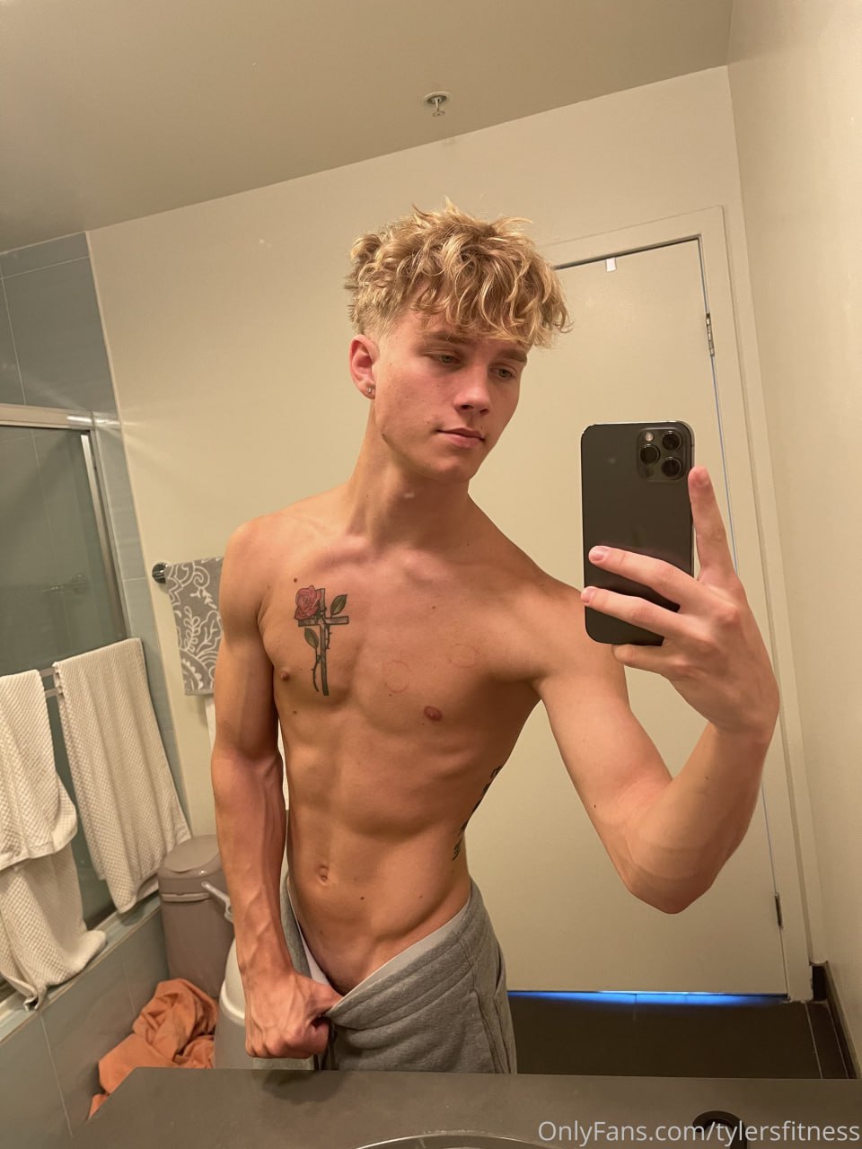 Exposed Capable sensual Tyler Pauley nudes