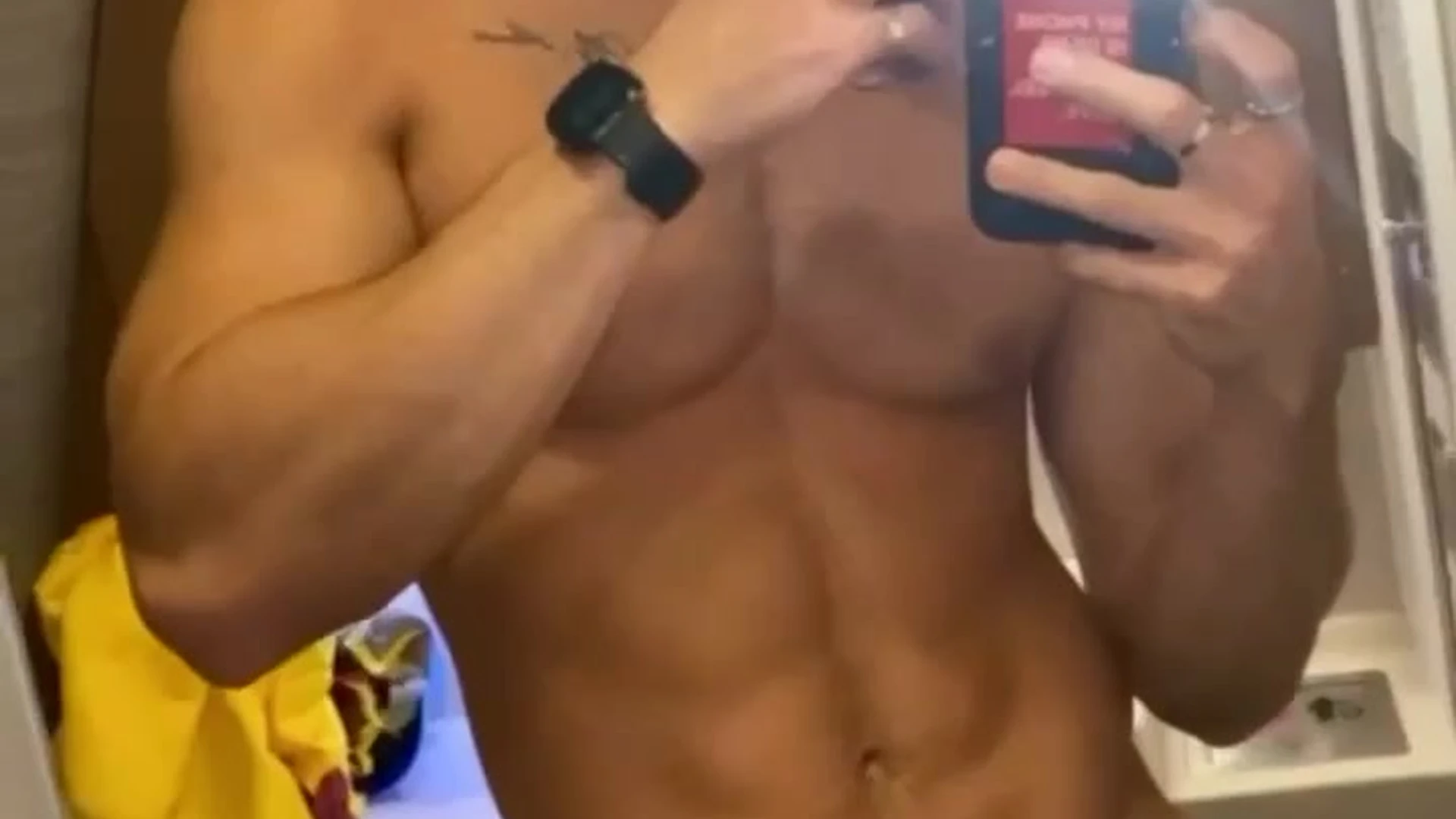 Exposed muscular reality tv star michaelyerger ripped cams Full Clip