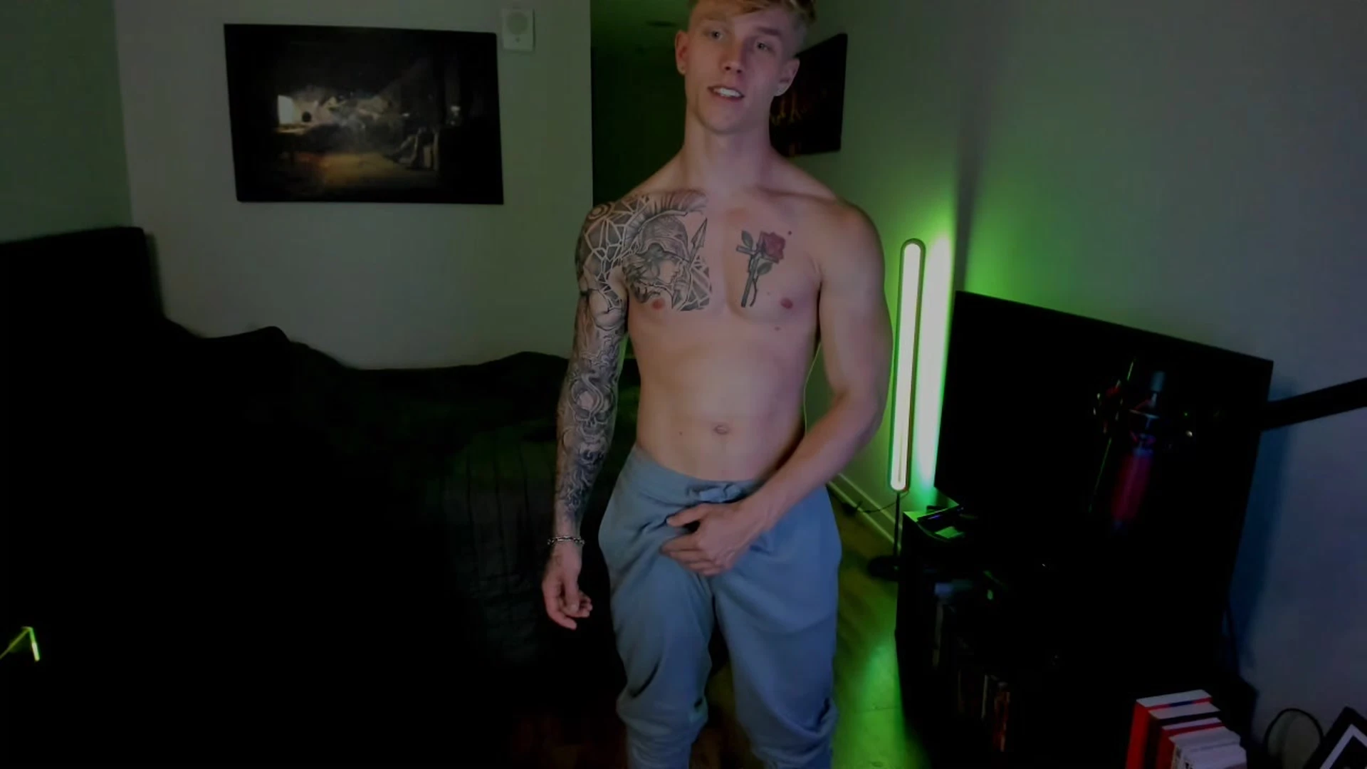 Epic cum dumpster Addicted troytempts reddit Exclusive video full
