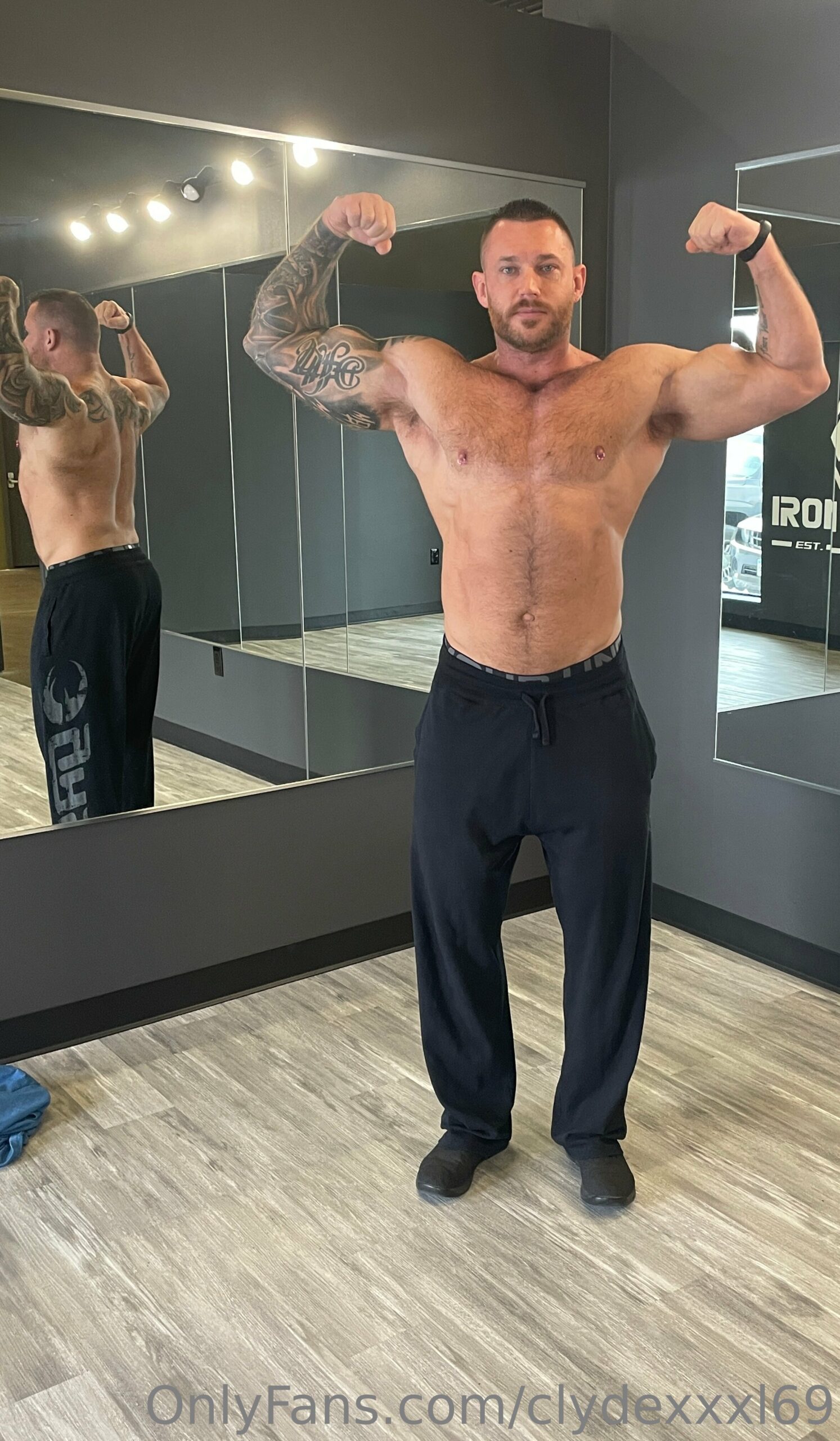 Sensational daddy clydexxxl69