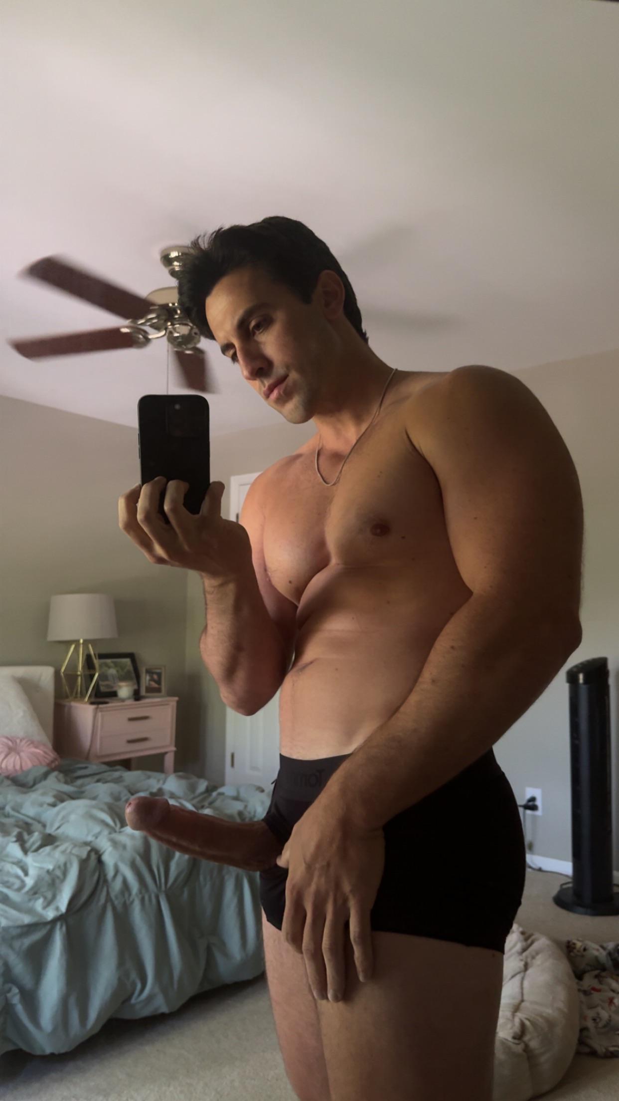 pretty daddy peterexcalibur onlyfans videos