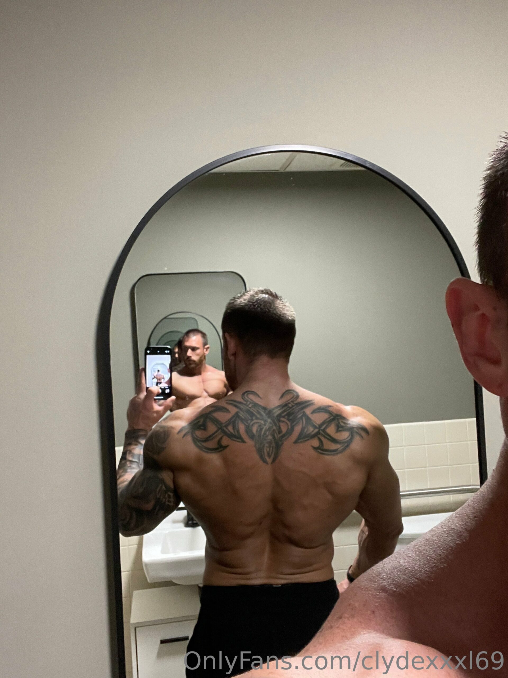Exposed cutie pie bodybuilder clydexxxl69 reddit Full Movie
