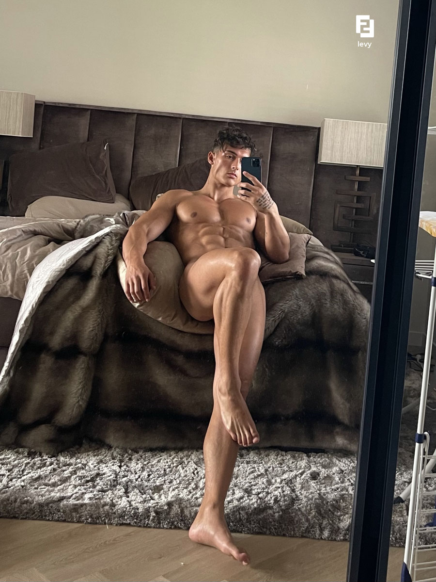 pretty jerking off dildo Levy Van Wilgen pic leaks
