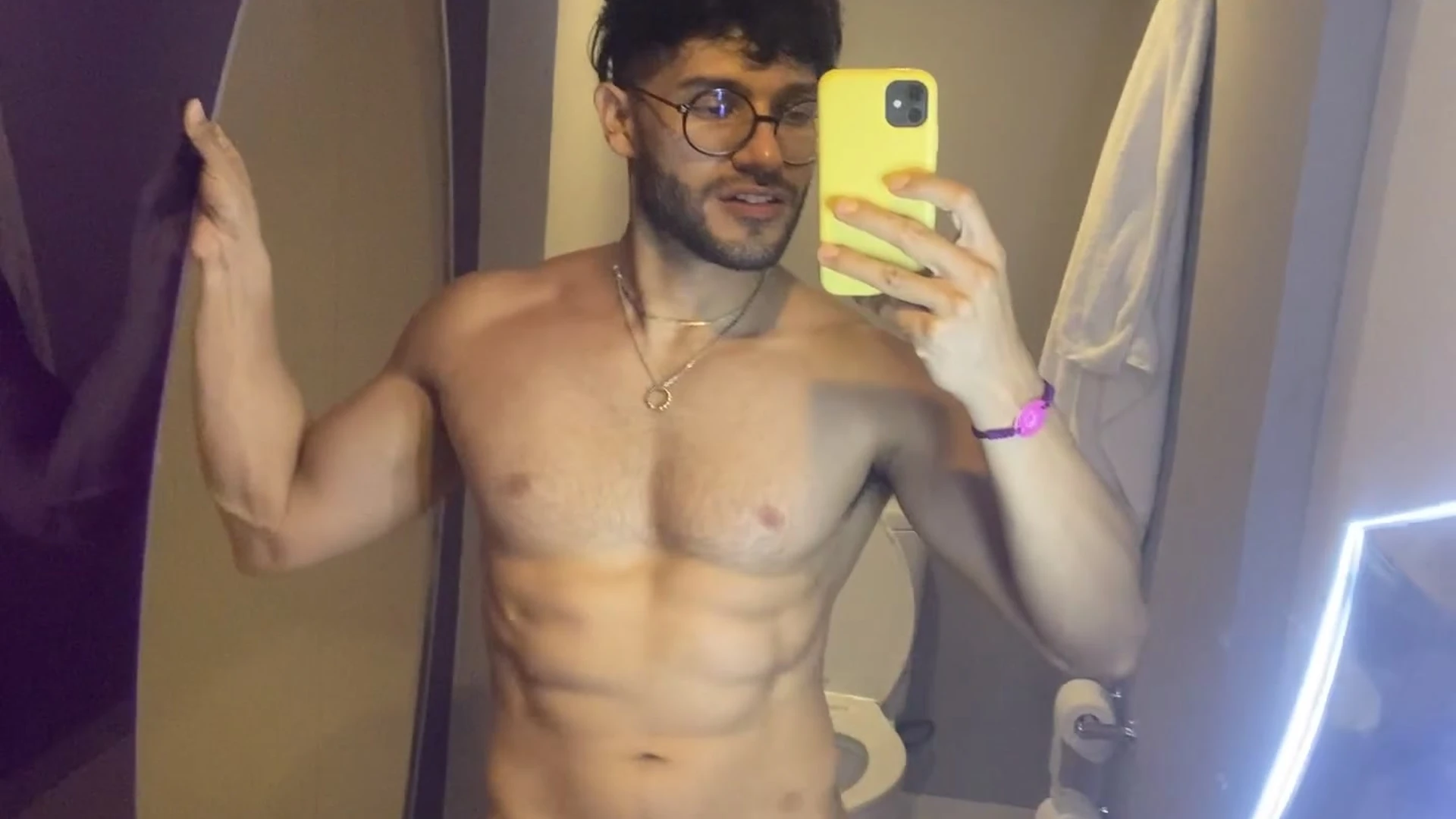 Sensational sexy chacal Joi Perez leak pic