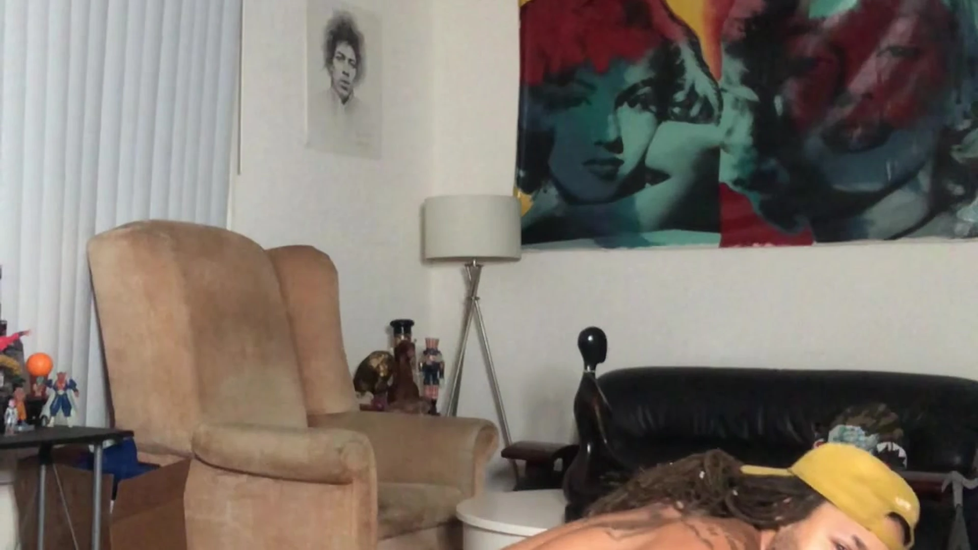 Flashman Wade dallaswade    minute video. Long overdue ass. And feet