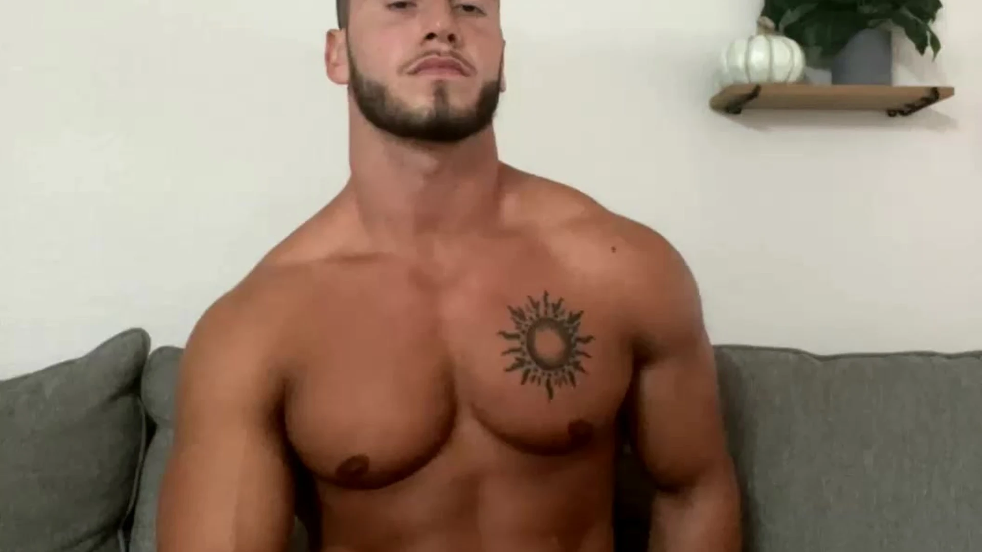 assplay John Bronco nude Clip