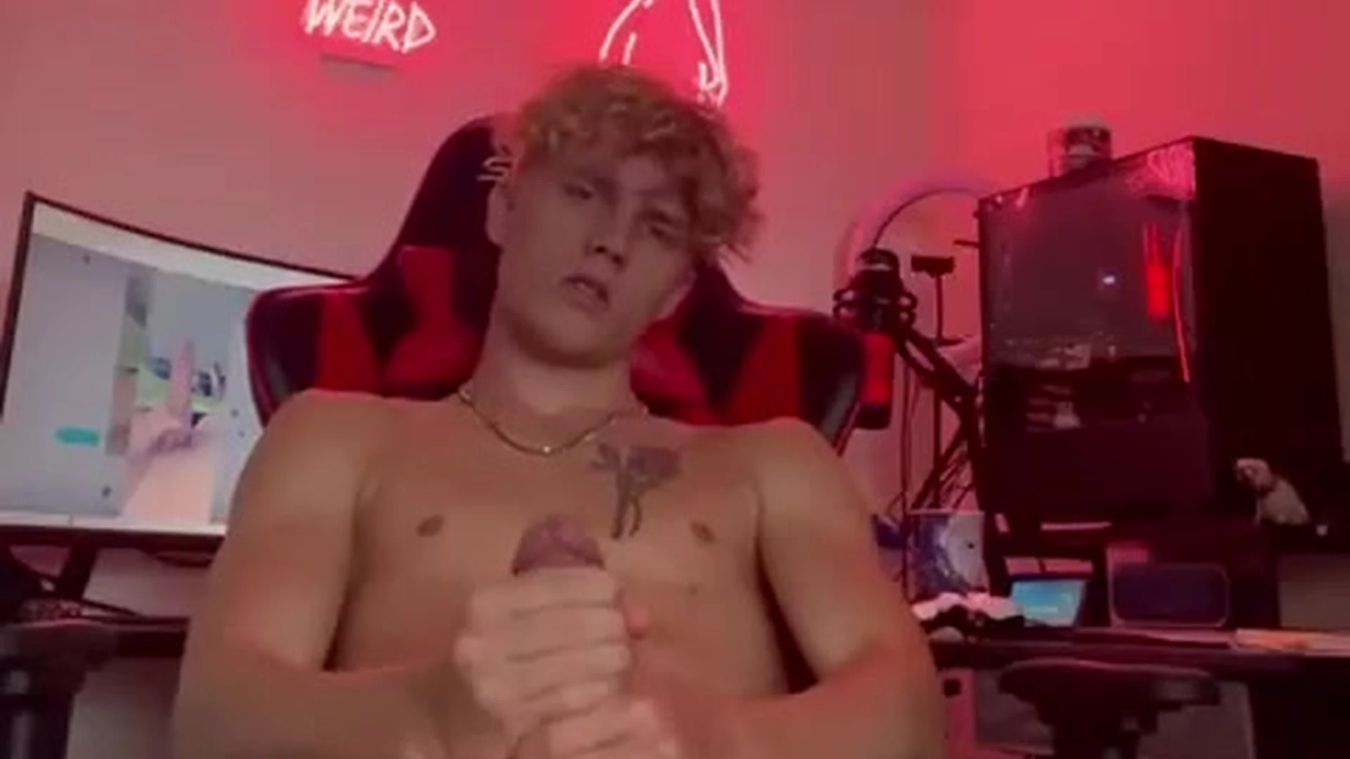 Sensational Filthy Tyler Pauley solo