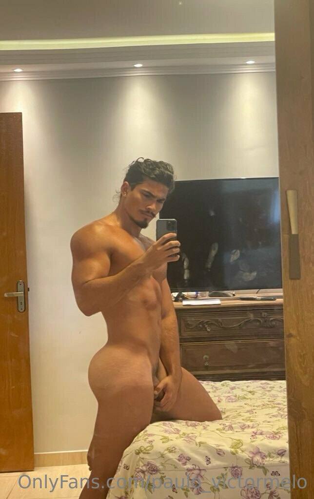 brasileiro PAULO VICTOR MELO hunk