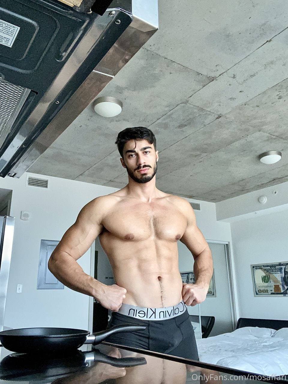 Epic Iranian mosaffari onlyfans nudes
