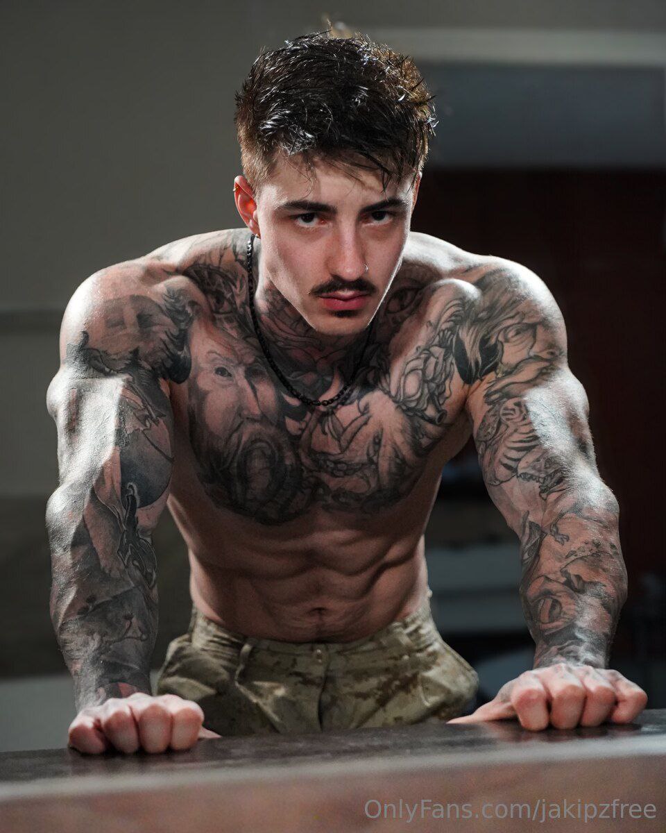 hunky tiktok star Jakipz nude pic Vid