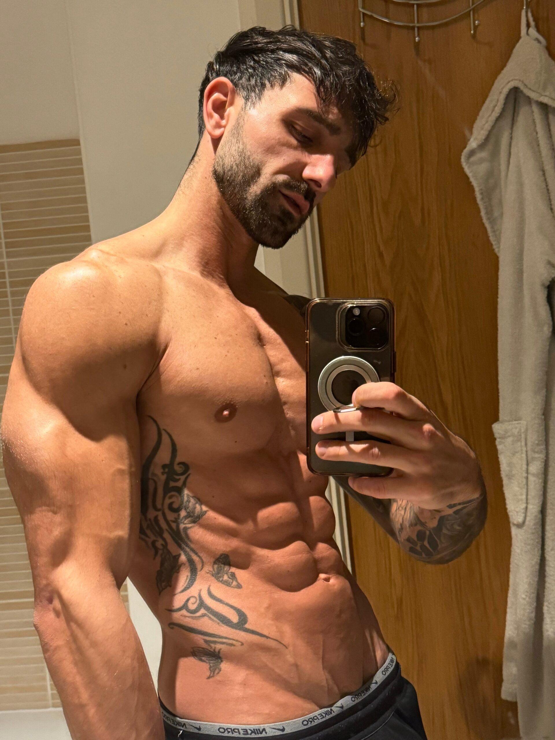 muscular sculpted sanrob fap