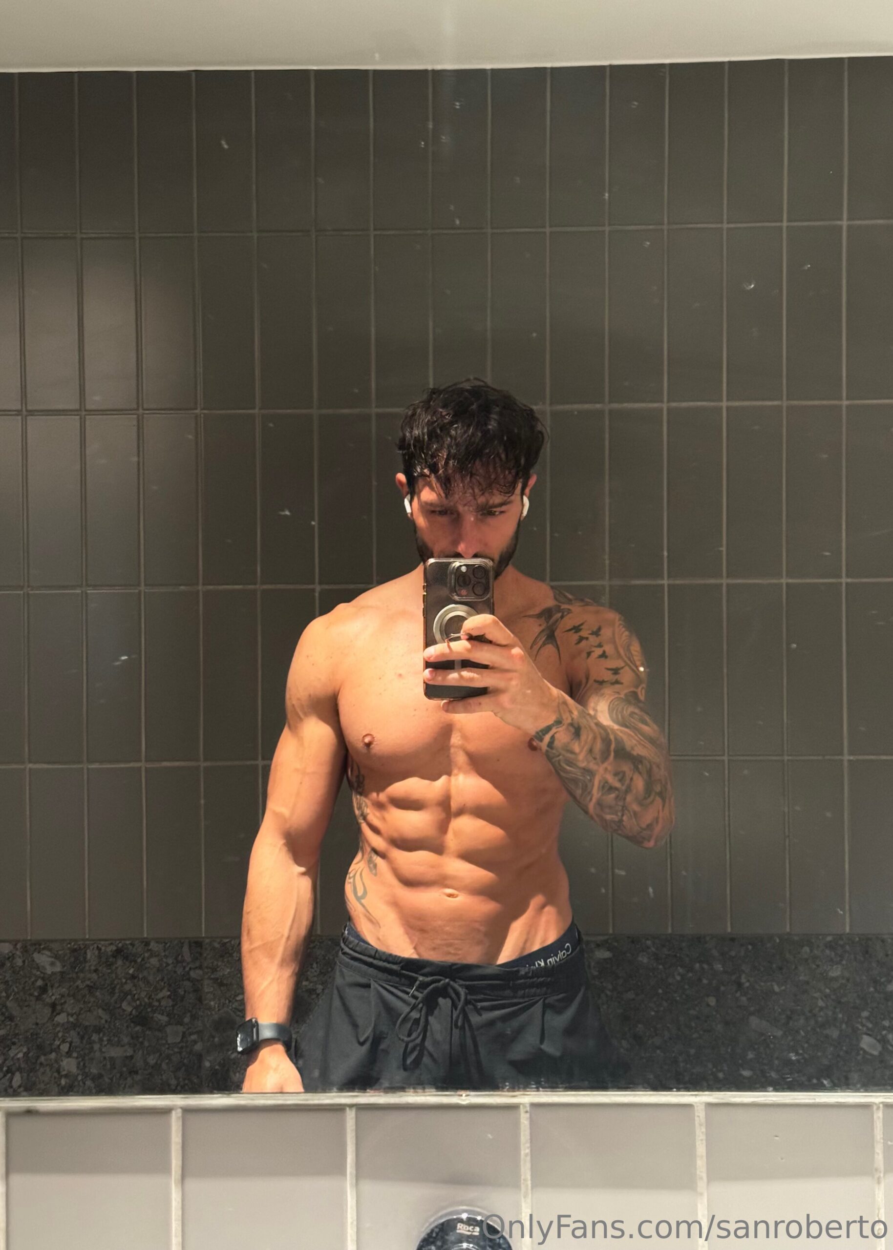 Effervescent  gooning sculpted sanroberto nude pic
