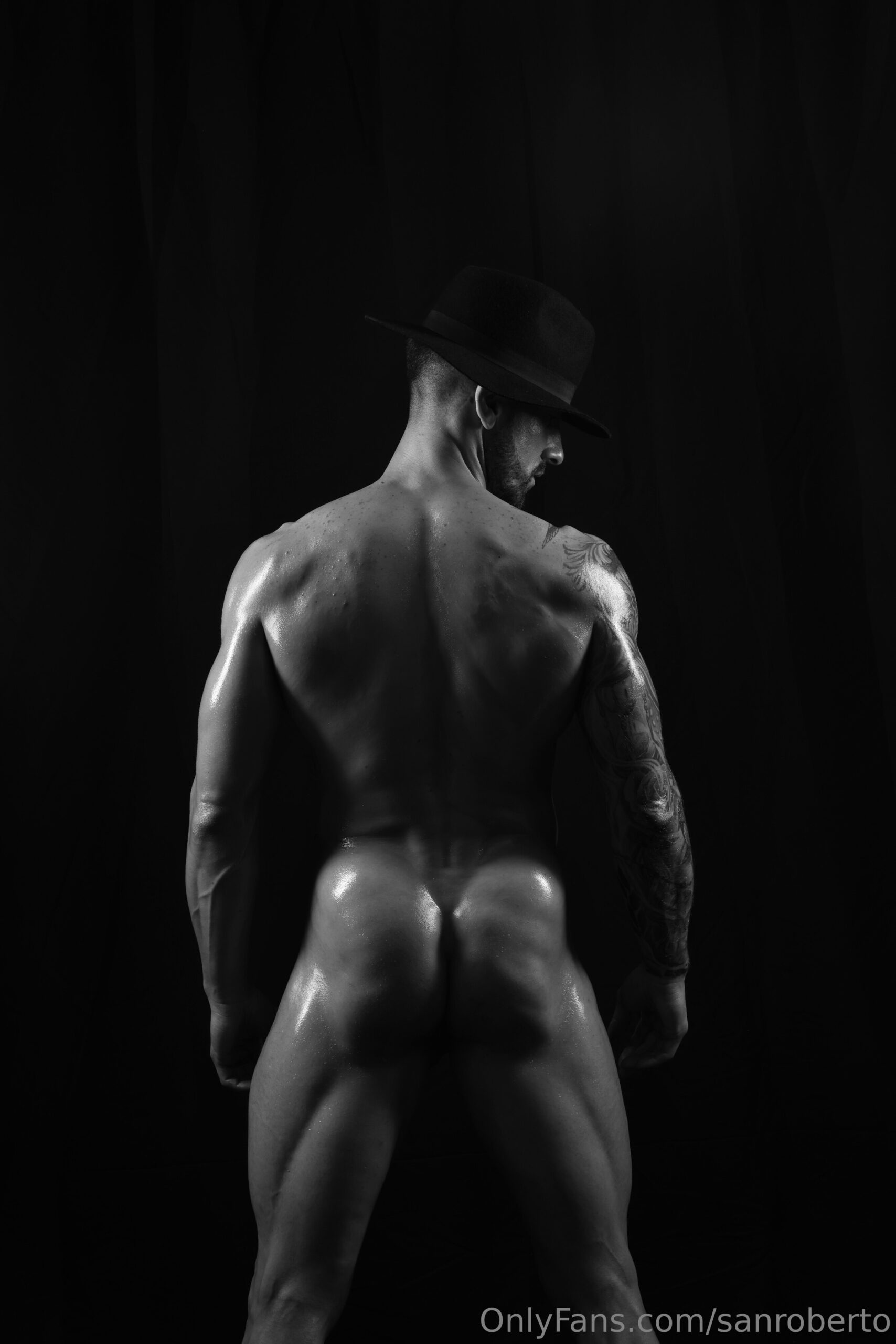 Exposed Angelic sculpted sanrob onlyfans