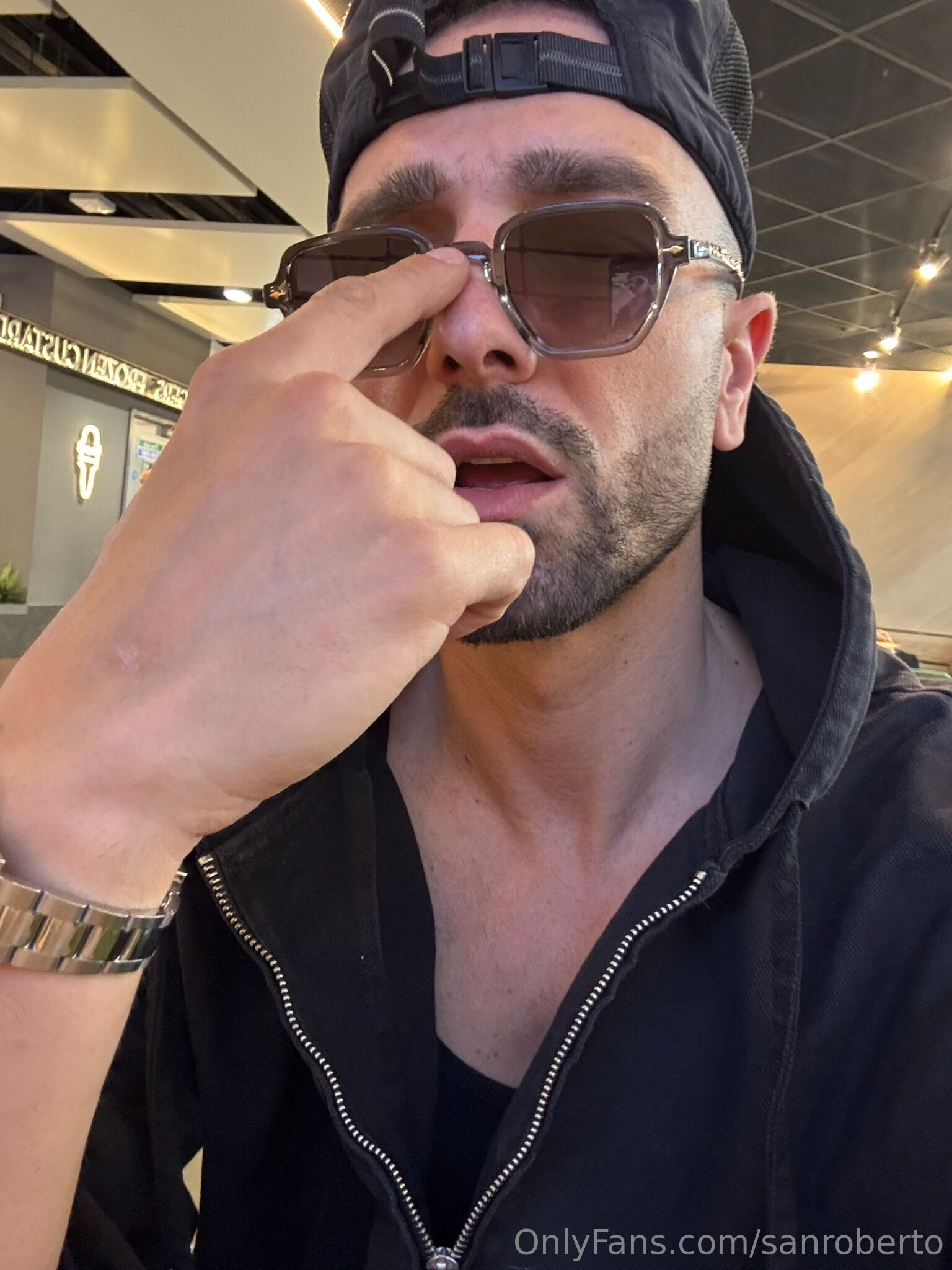 Ambitious  gooning ripped Roberto Gatto onlyfans leaks pic