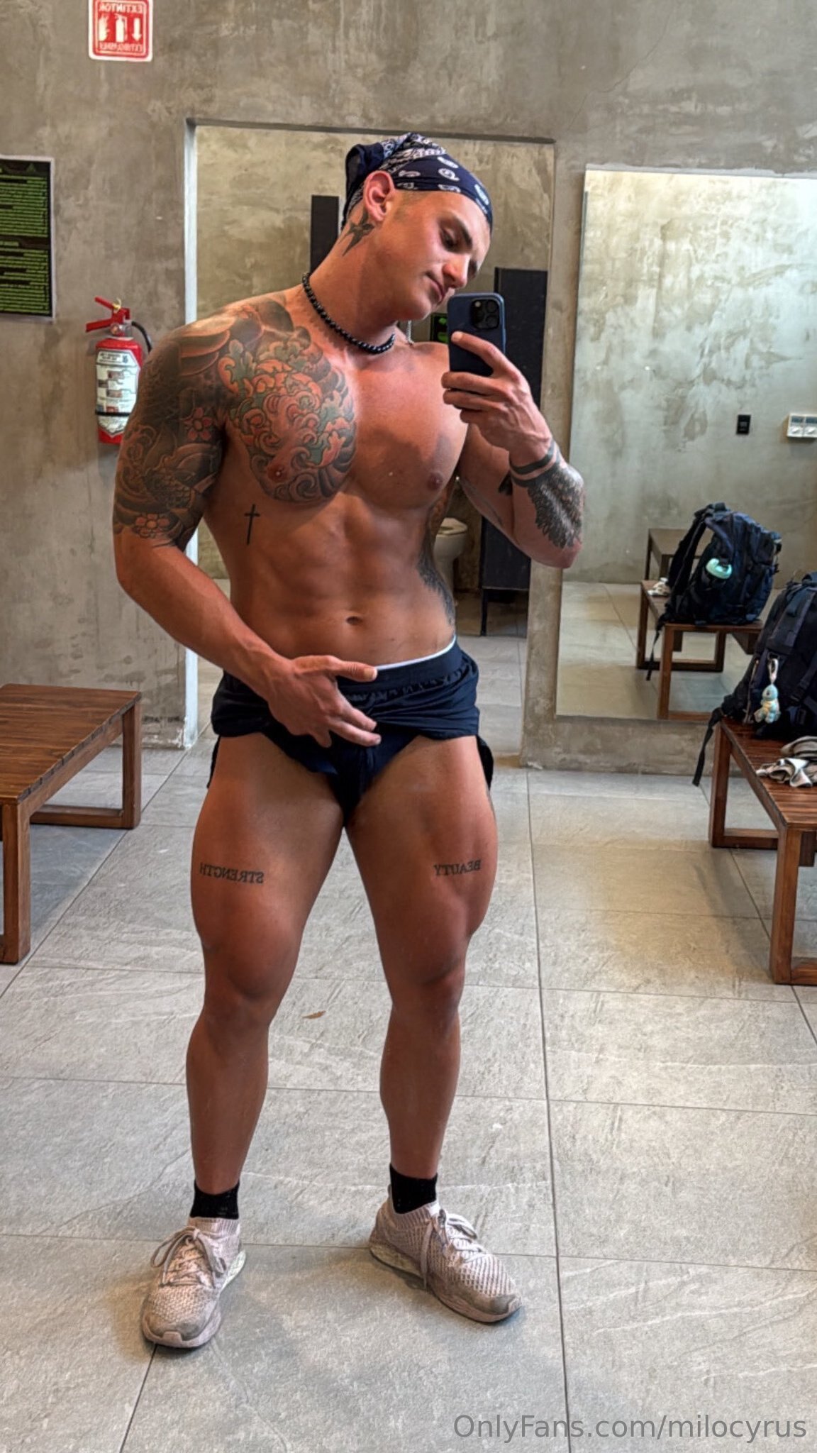 Sensational wonderful randy milocyrus bussy