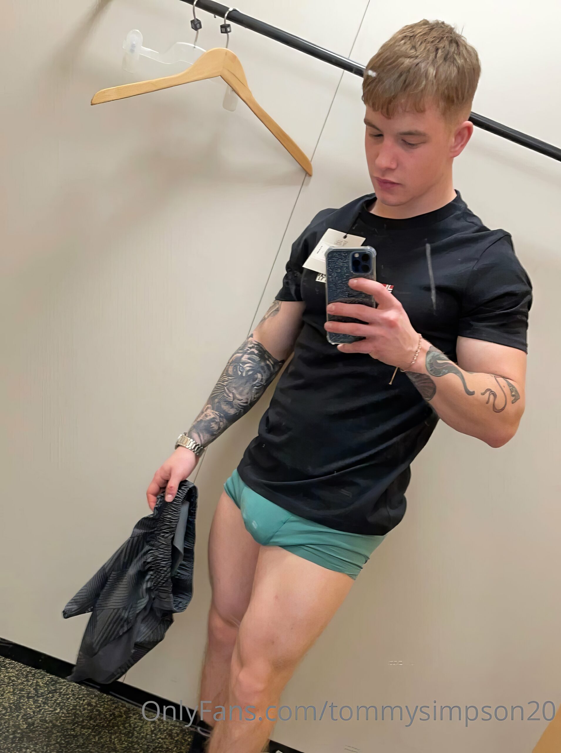 Exposed BABE Unrestrained Tommy Simpson solo Full leaked video