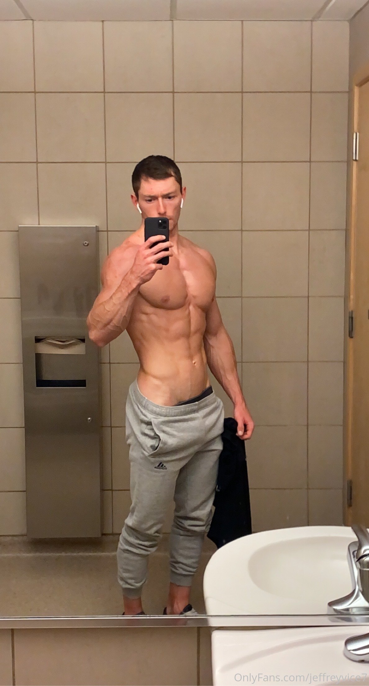 gorgeous balls-deep Jeffrey Vice
