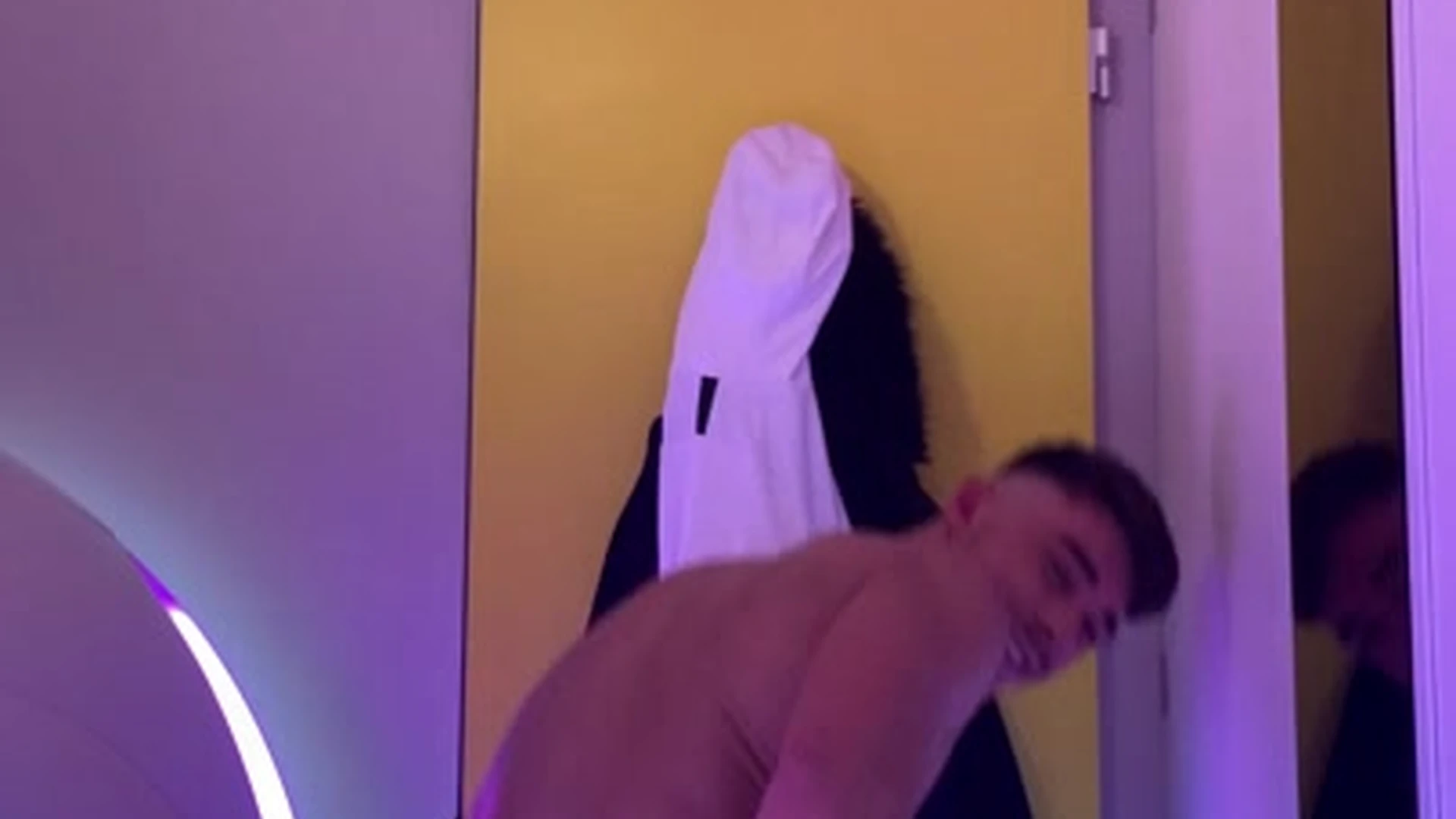Exposed creaming handsomebuck porn xxx