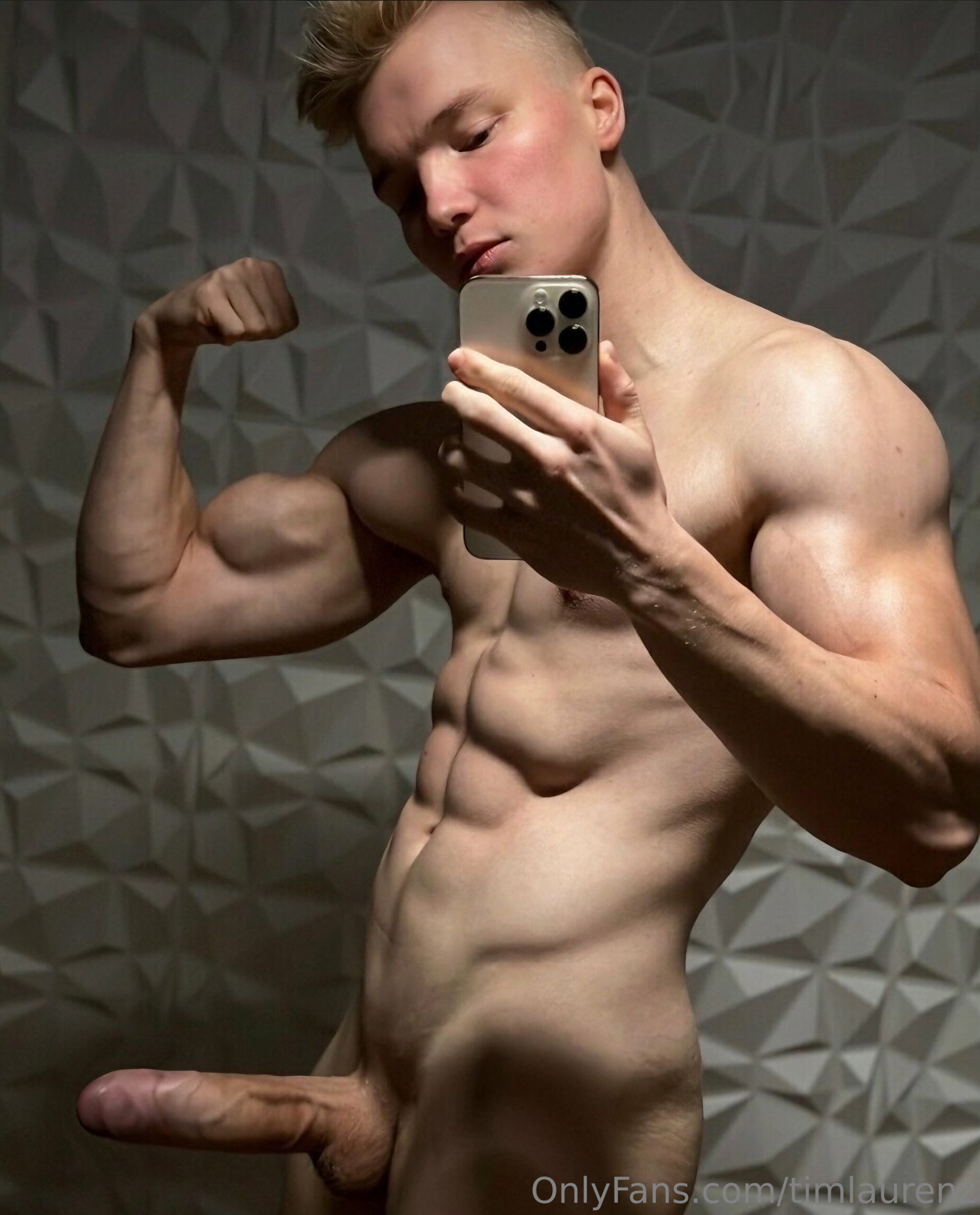 homoerotic fesselnd Tim Laurenz nude videos Exclusive full video