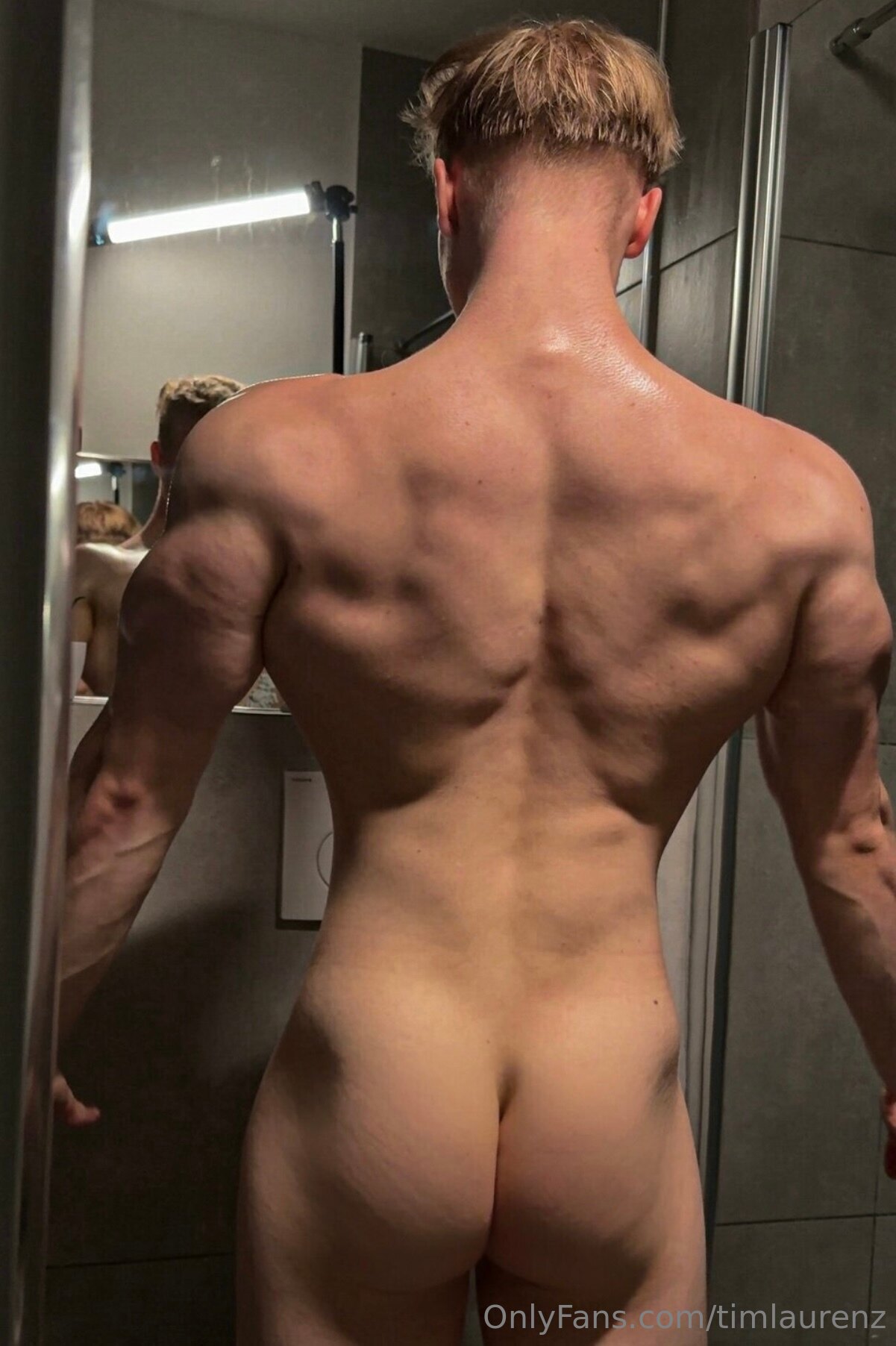 experimentierfreudig timvylo Nude porn