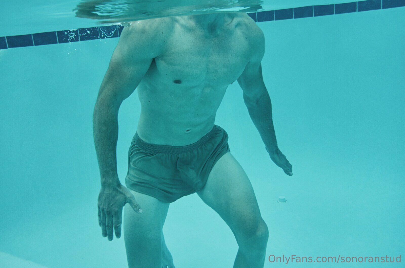 Magnetic  pleasuring himself Bareback Bryan Hardy