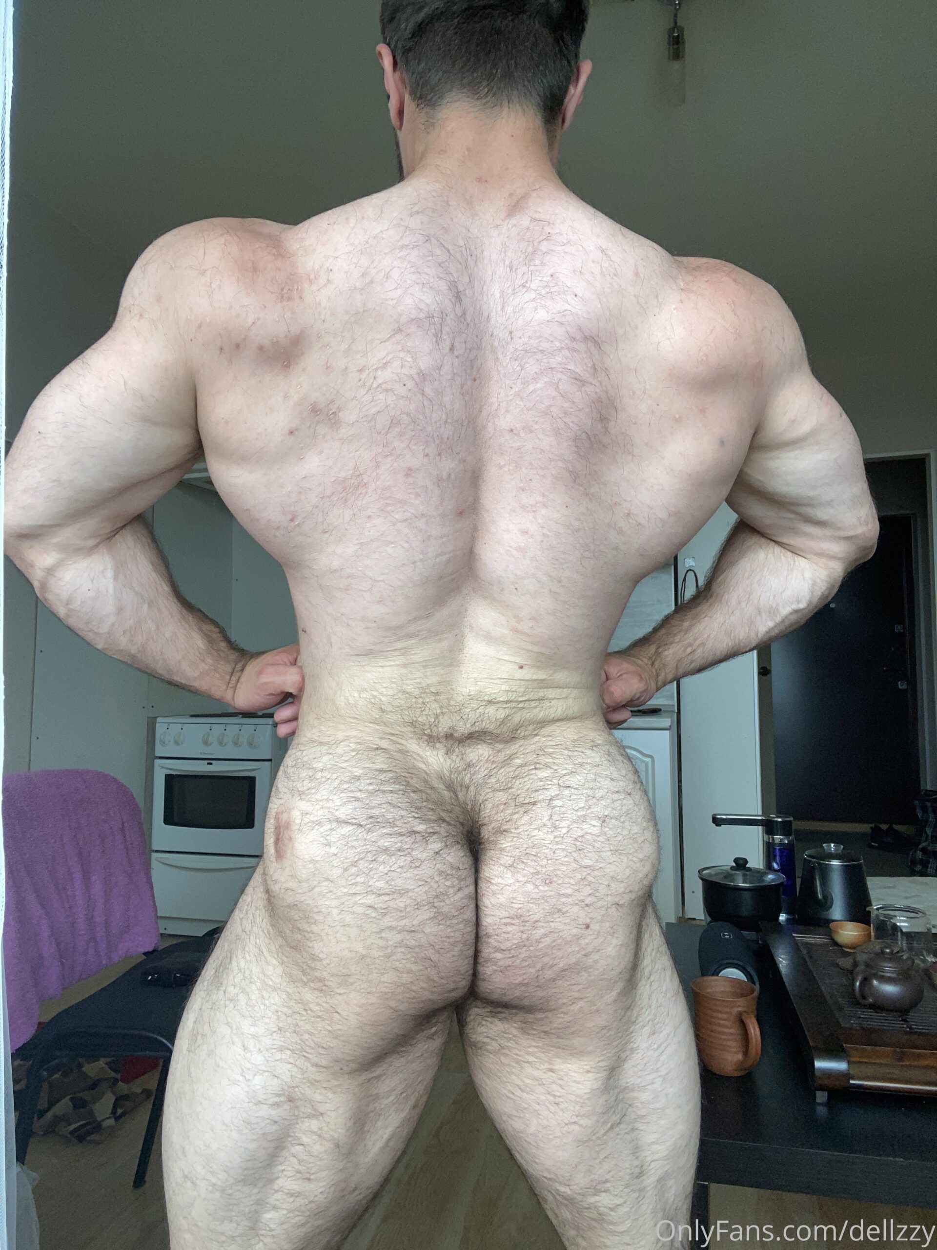 Empowered Daddy Dellzzy male thot