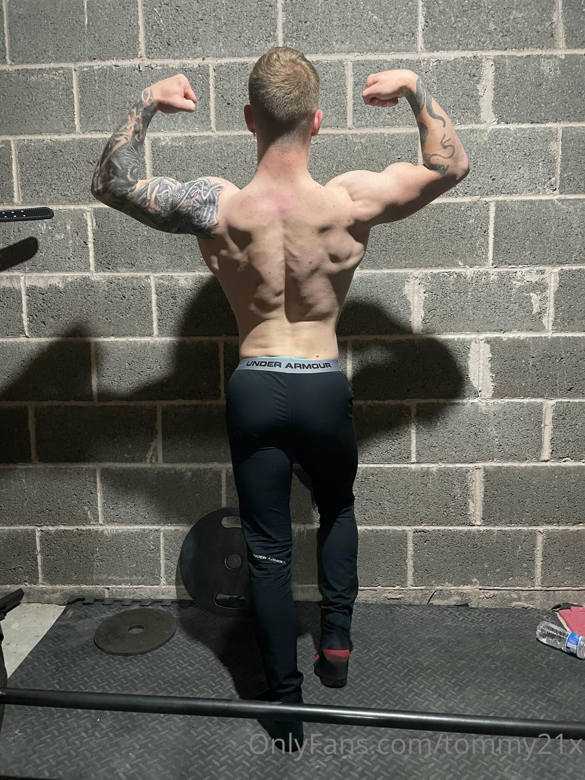 Ripped Tom Simpson o n l y f a n s