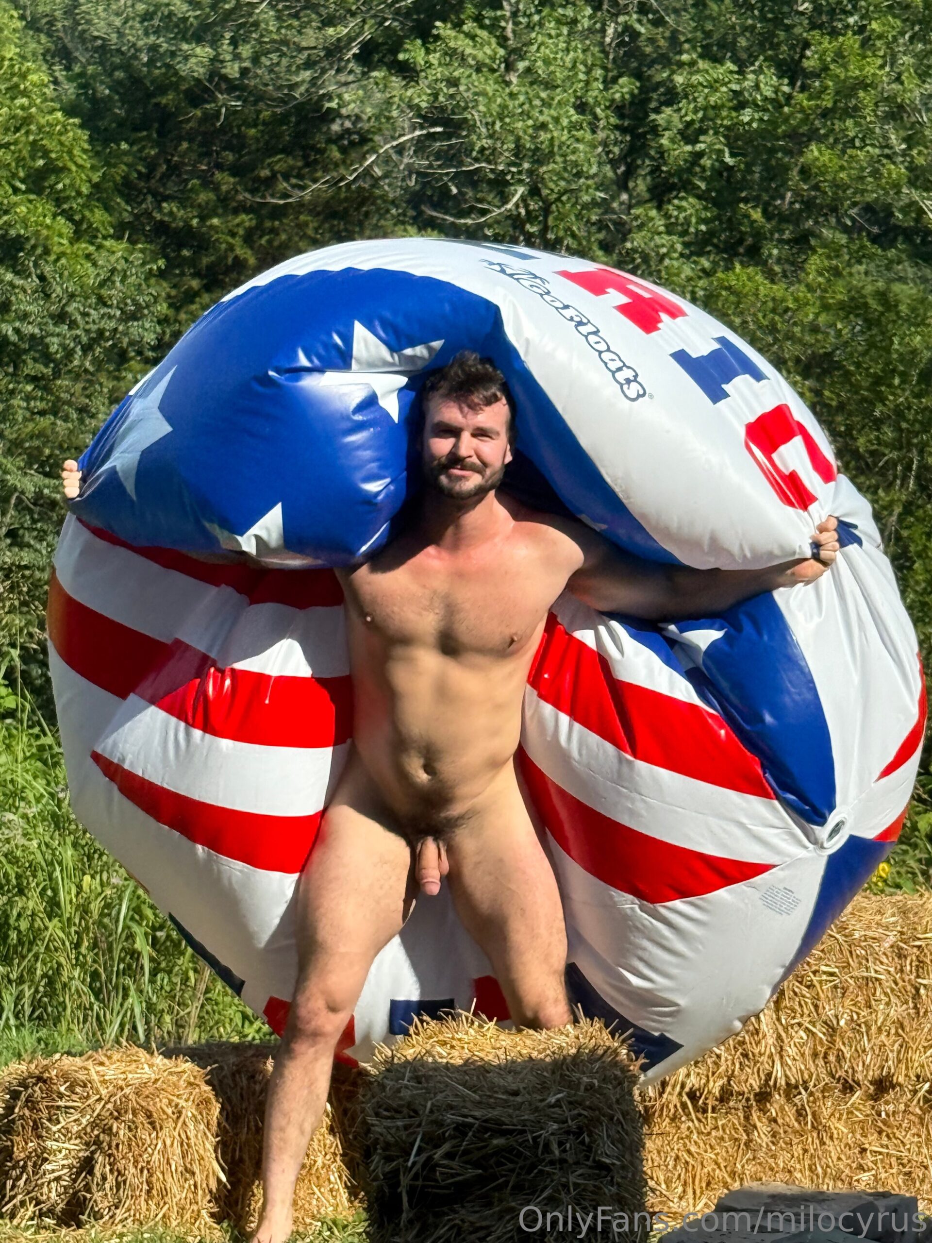 Thick-dicked milocyrus Nude leak