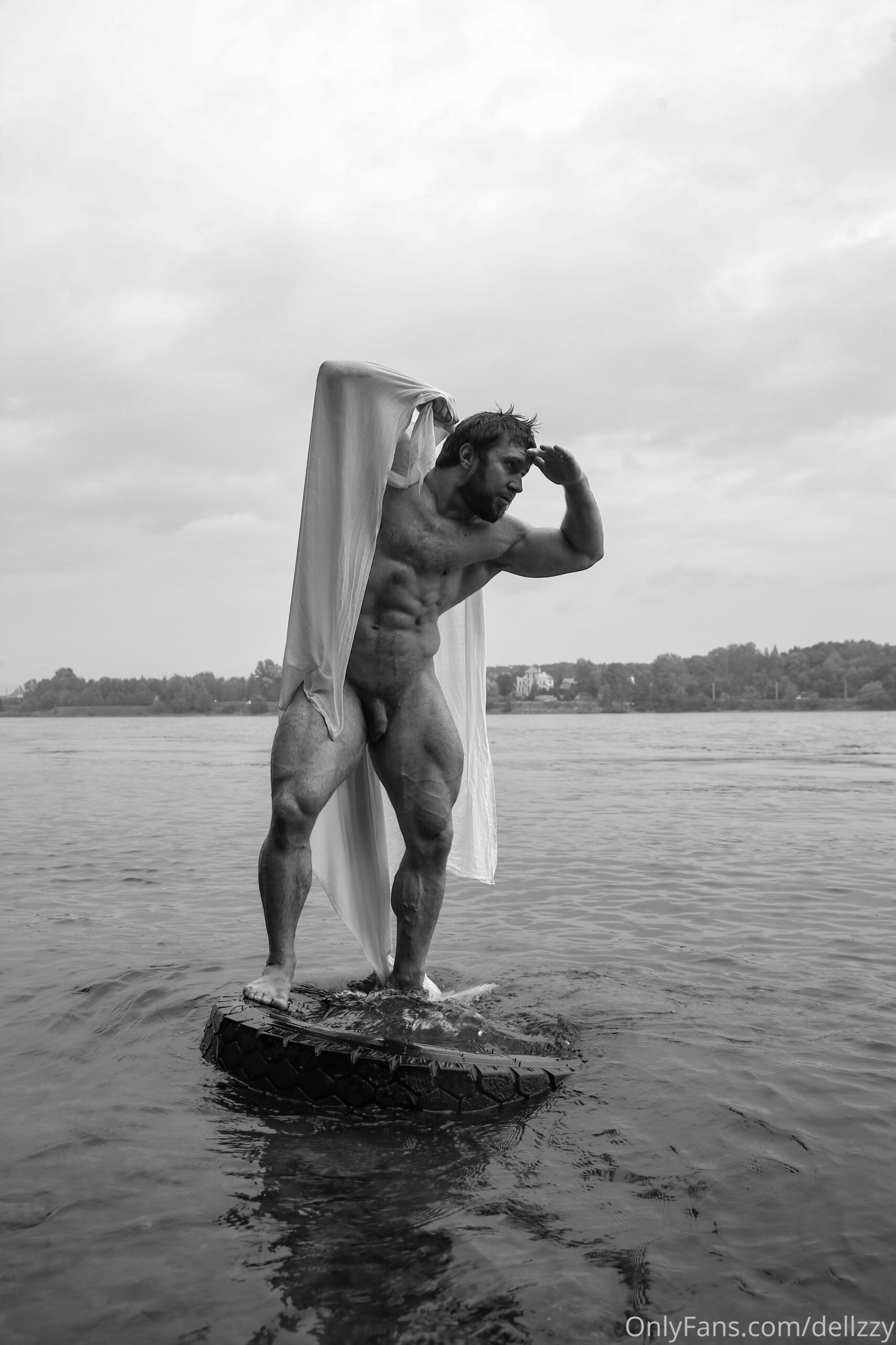 Dazzling  DILF Dellzzy nudes free