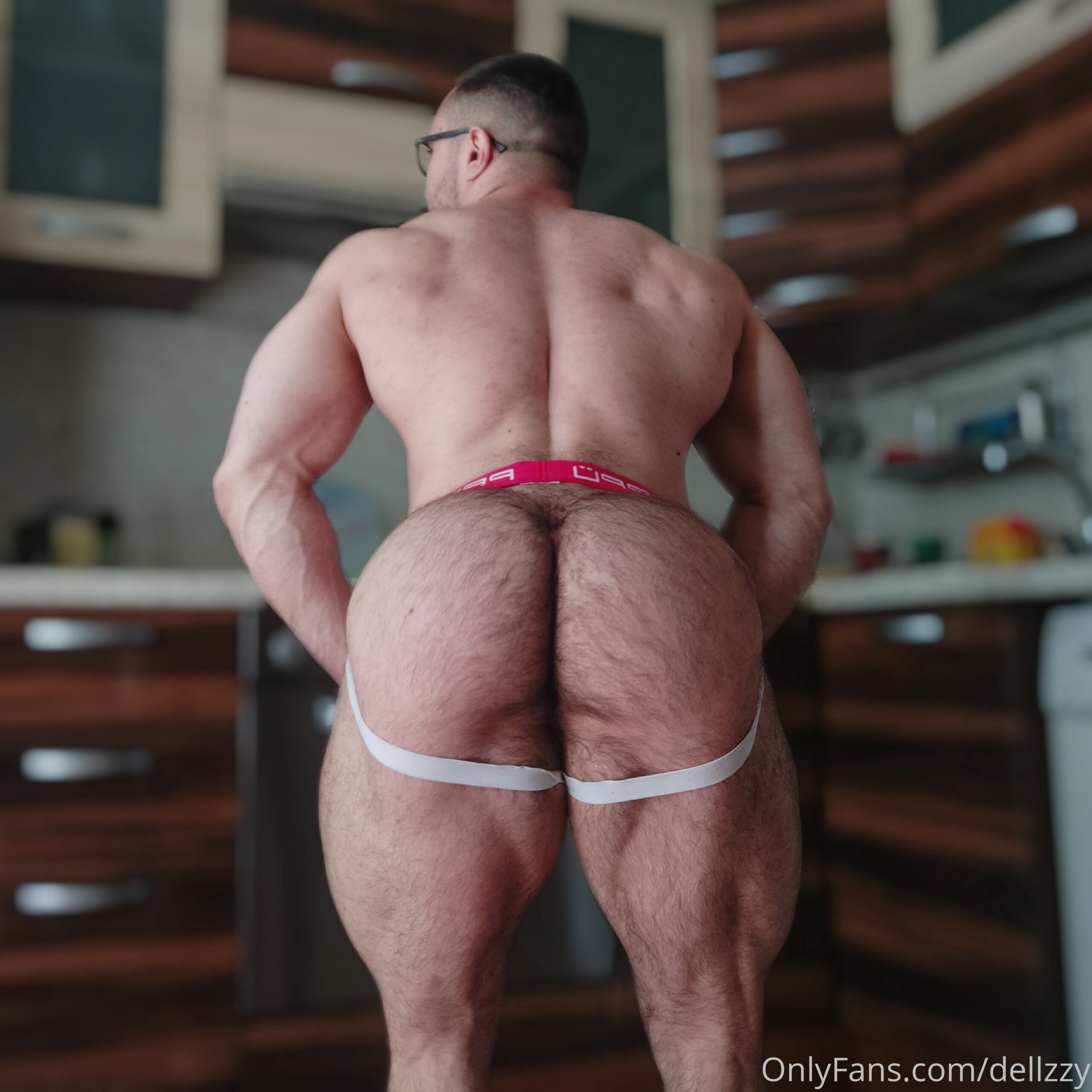 attractive jerking off DILF Dellzzy Nude fansly